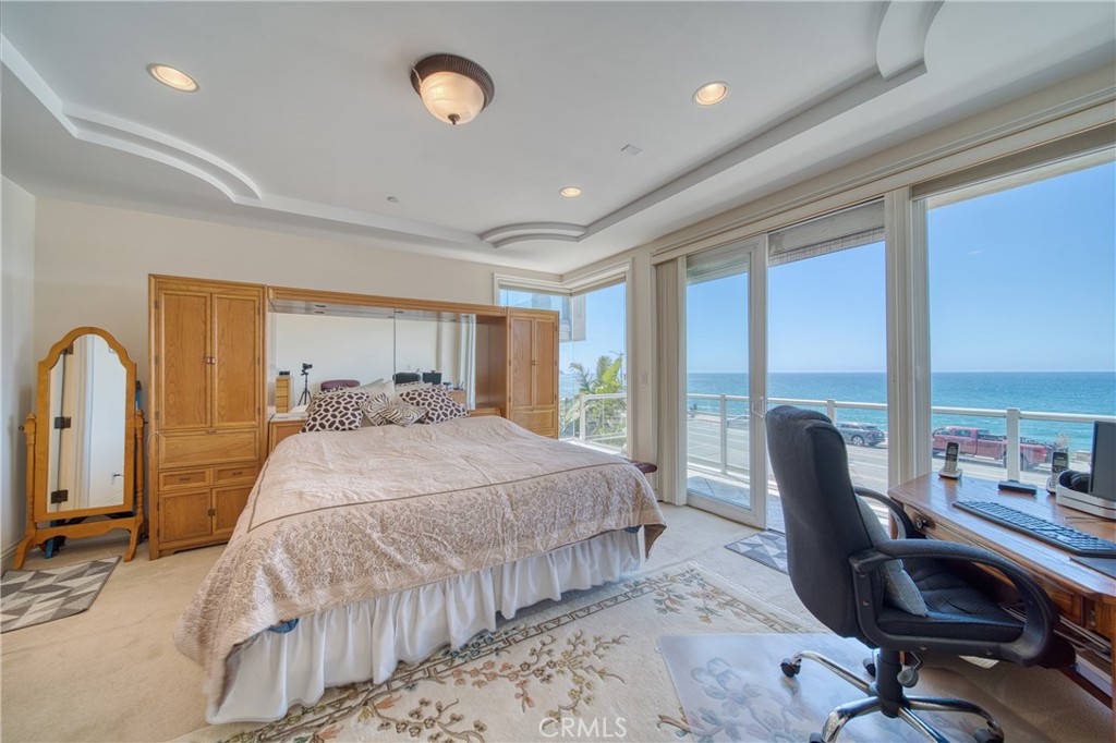 814 Esplanade