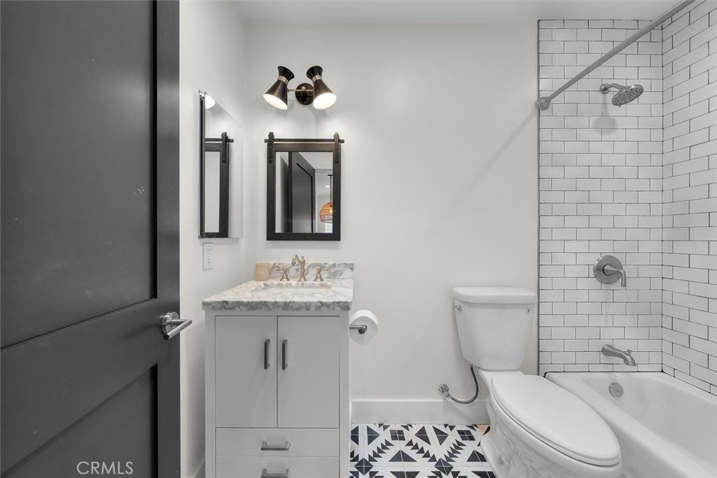 1430 Bonnie Brae