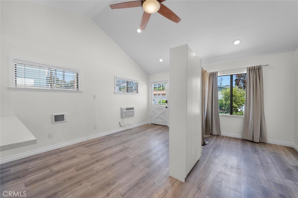 1430 Bonnie Brae