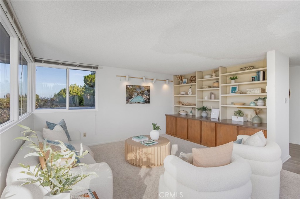 1142 Ronda