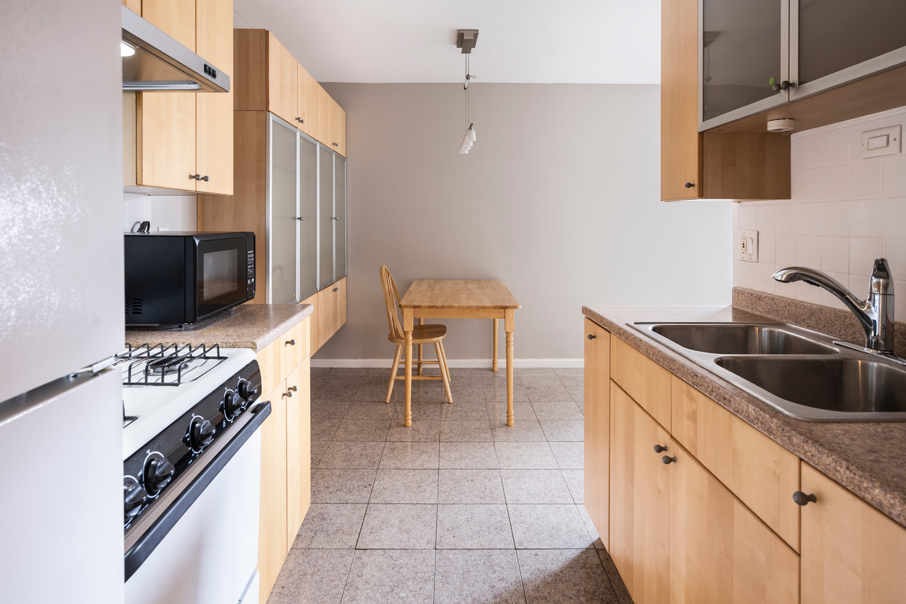 5100 N Sheridan Road Unit: 304