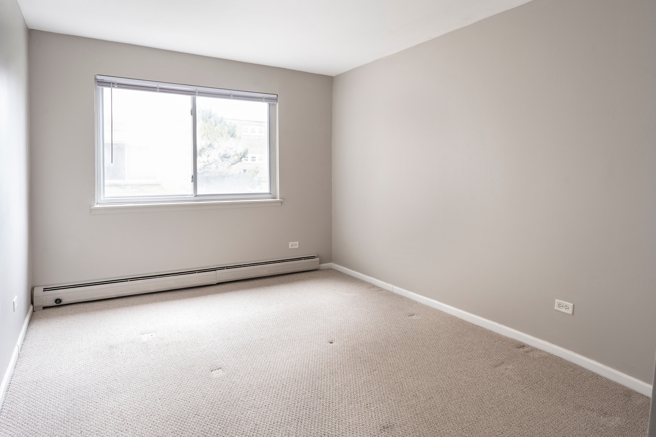 5100 N Sheridan Road Unit: 304