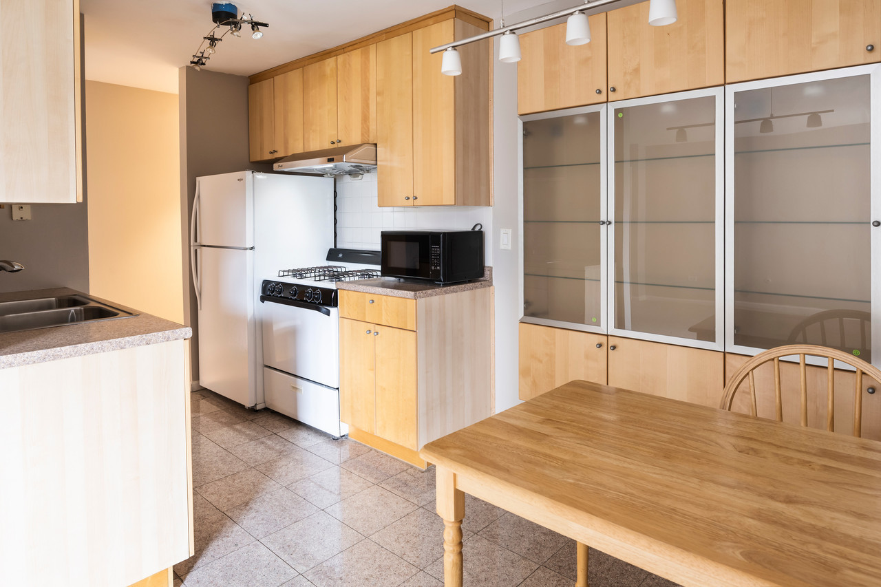 5100 N Sheridan Road Unit: 304