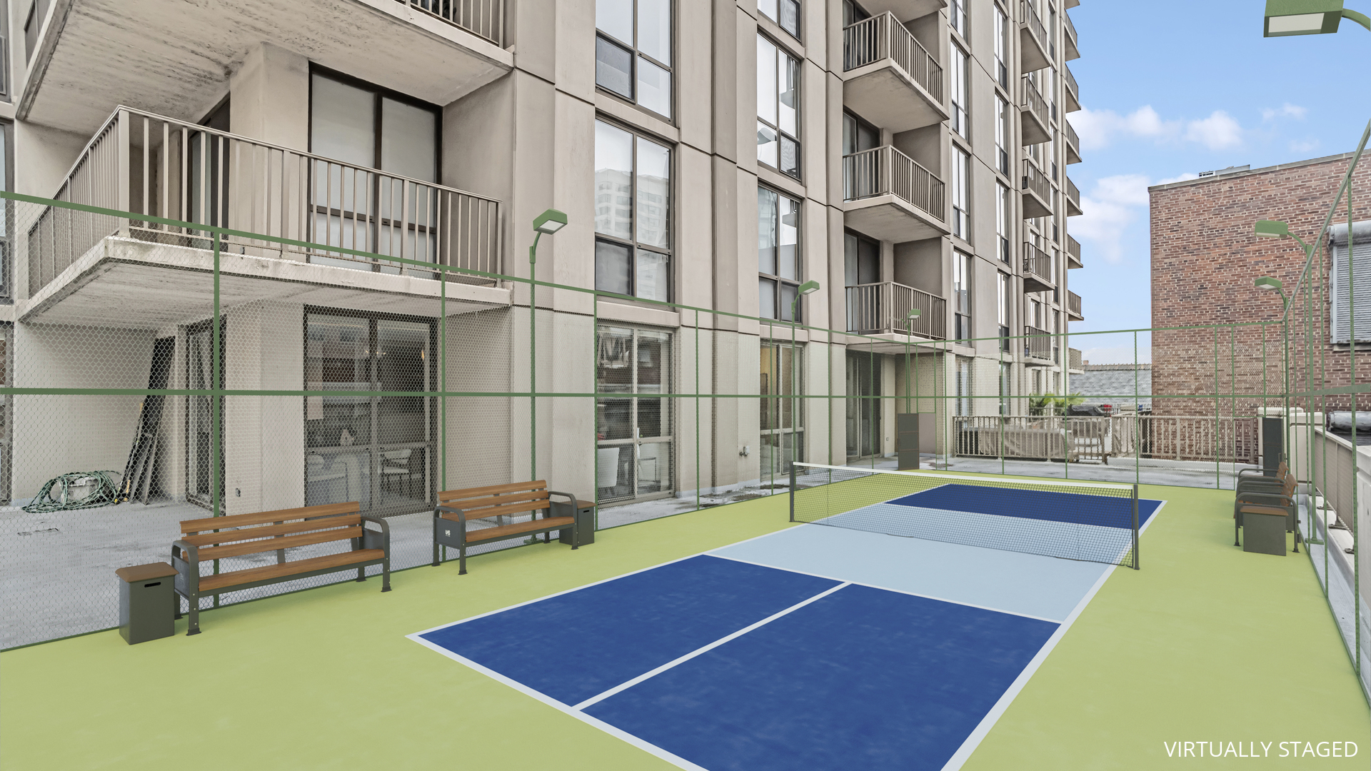 635 N DEARBORN Street Unit: 705