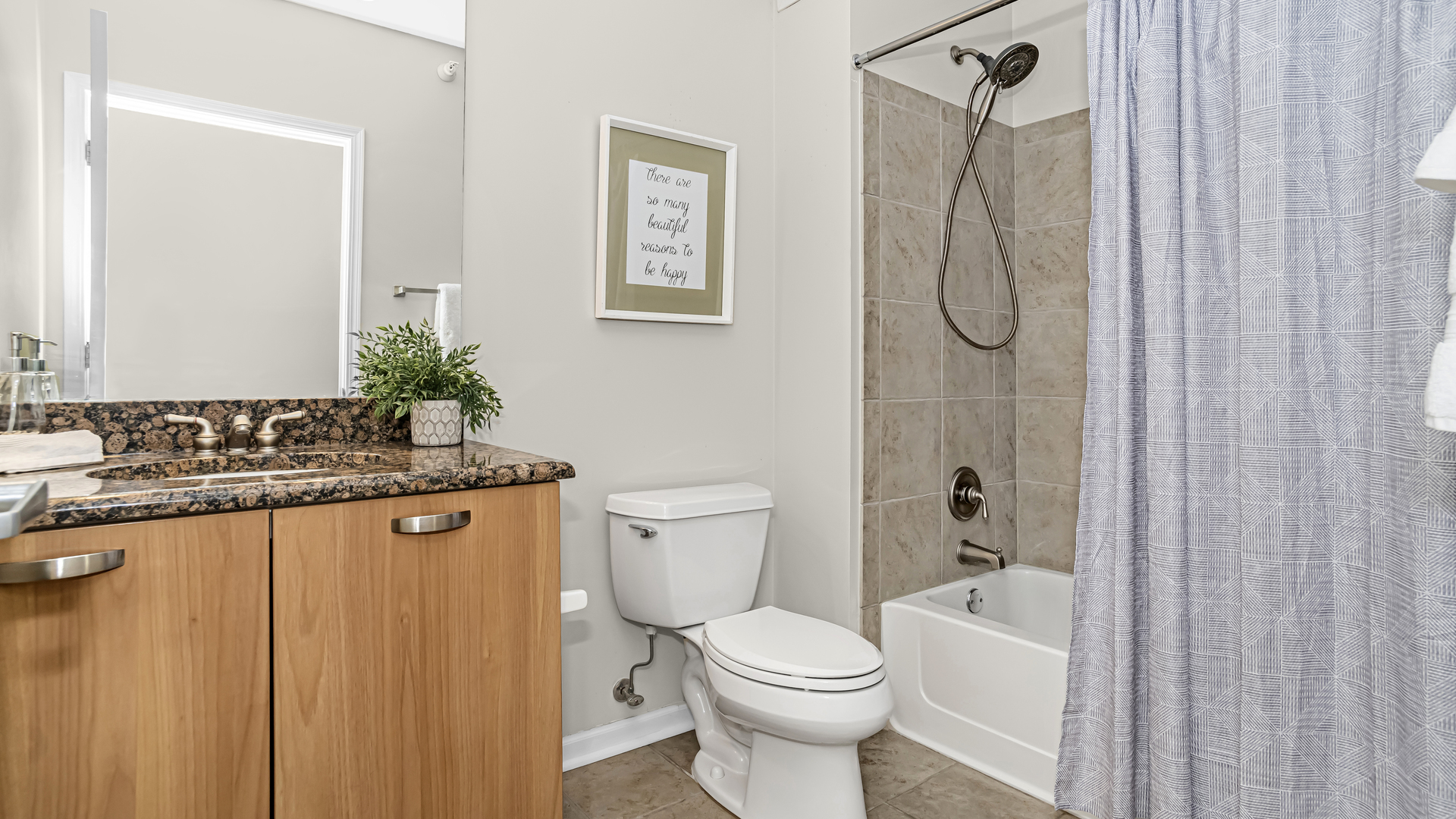 635 N DEARBORN Street Unit: 705