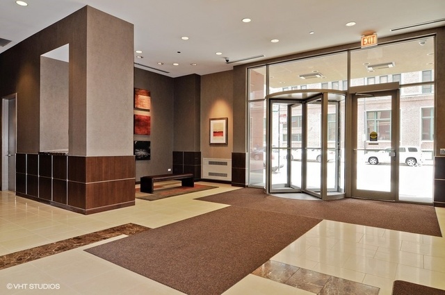 200 N JEFFERSON Street Unit: 804