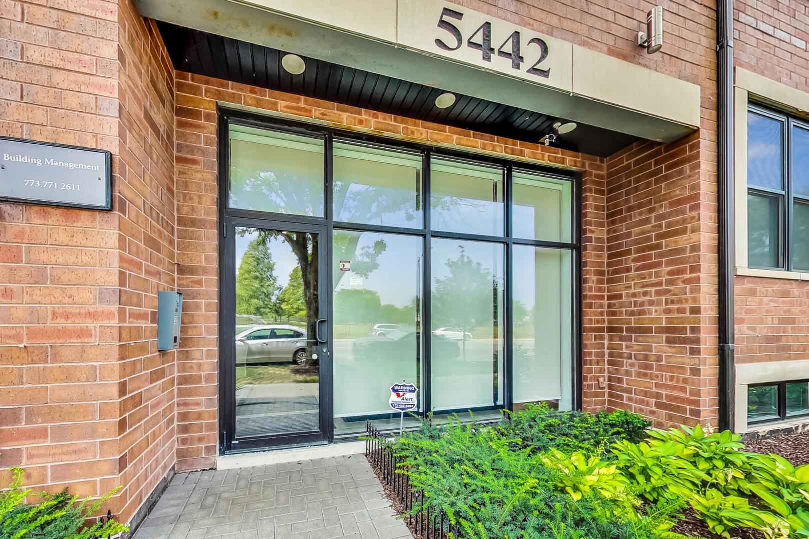 5442 N Western Avenue Unit: 3A