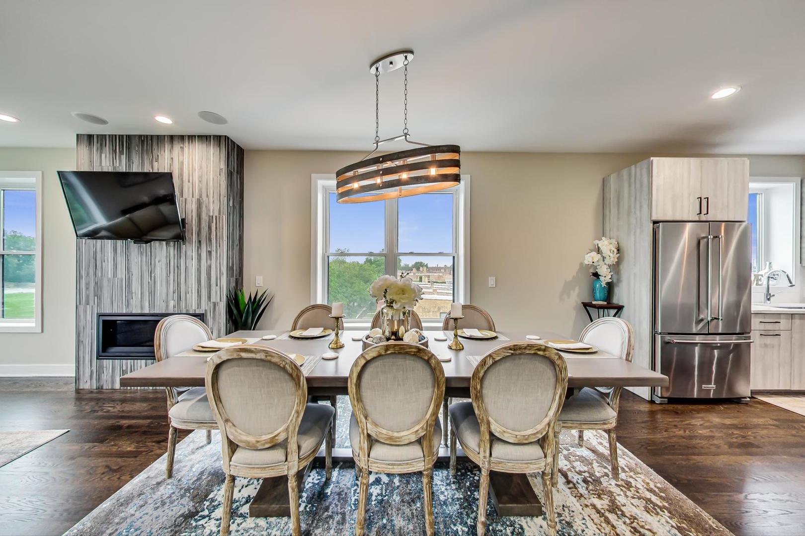 5442 N Western Avenue Unit: 3A