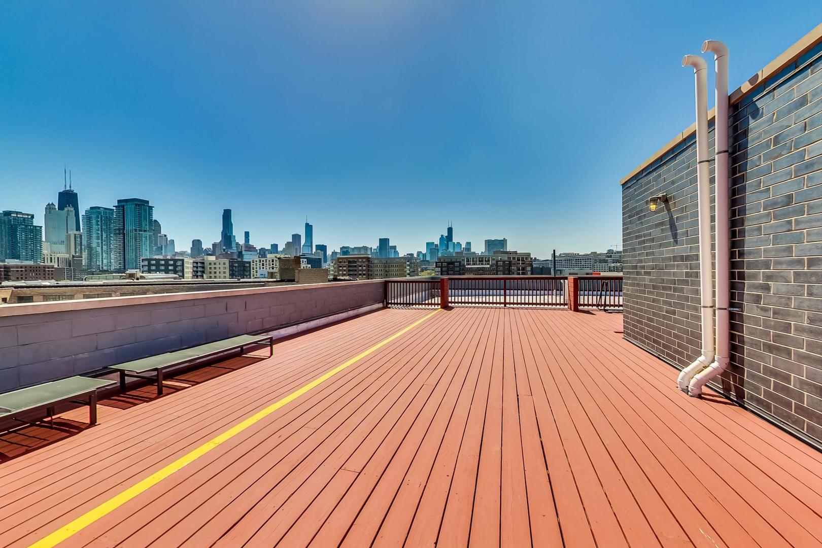 1317 N Larrabee Street Unit: 303