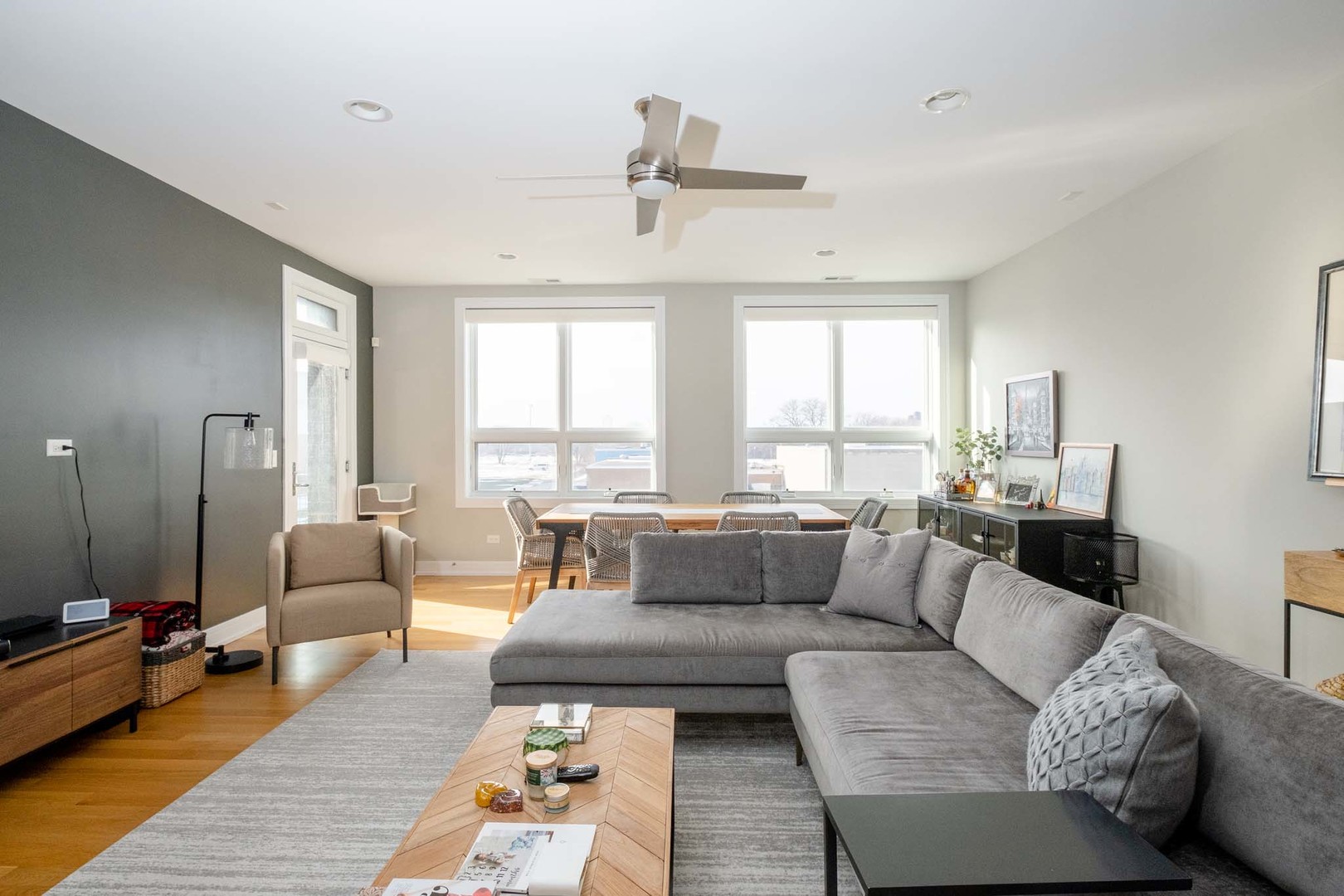 1317 N Larrabee Street Unit: 303