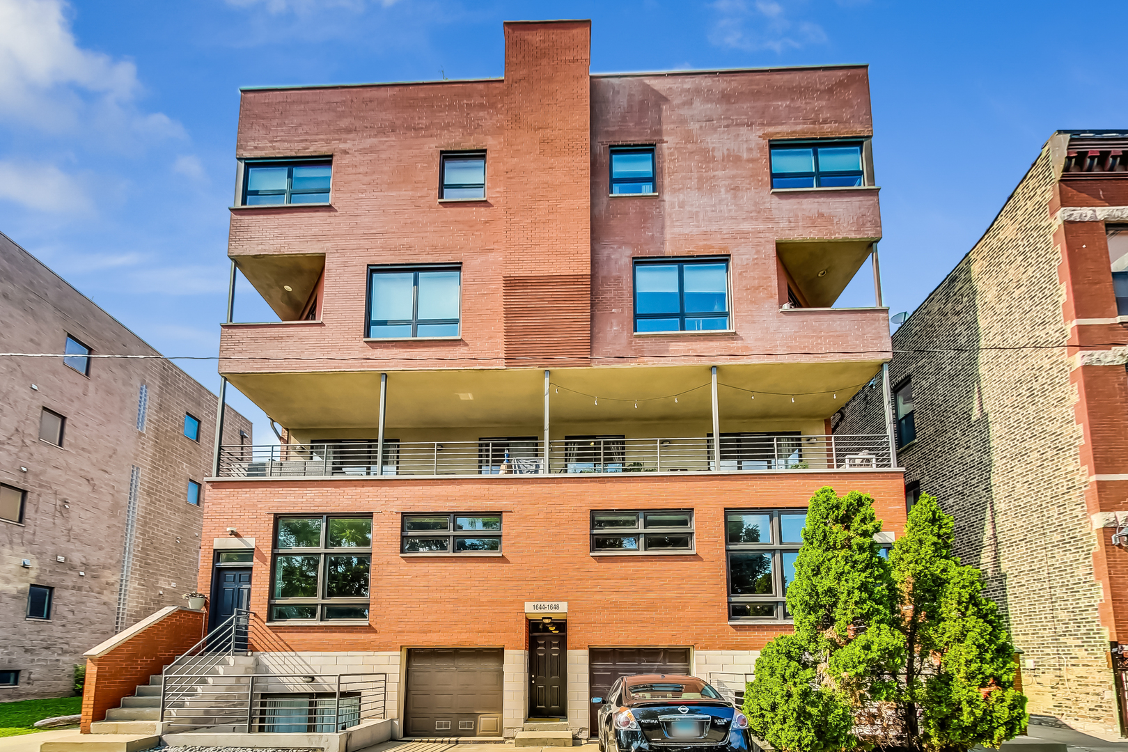 1644 W Ohio Street Unit: 1E