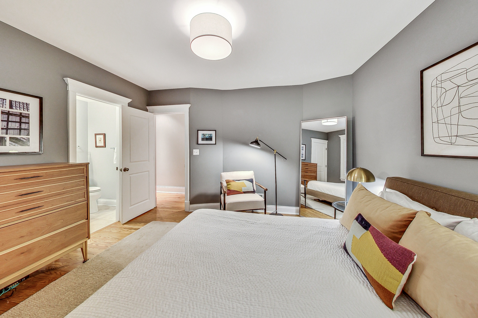 1725 W BRYN MAWR Avenue Unit: 1