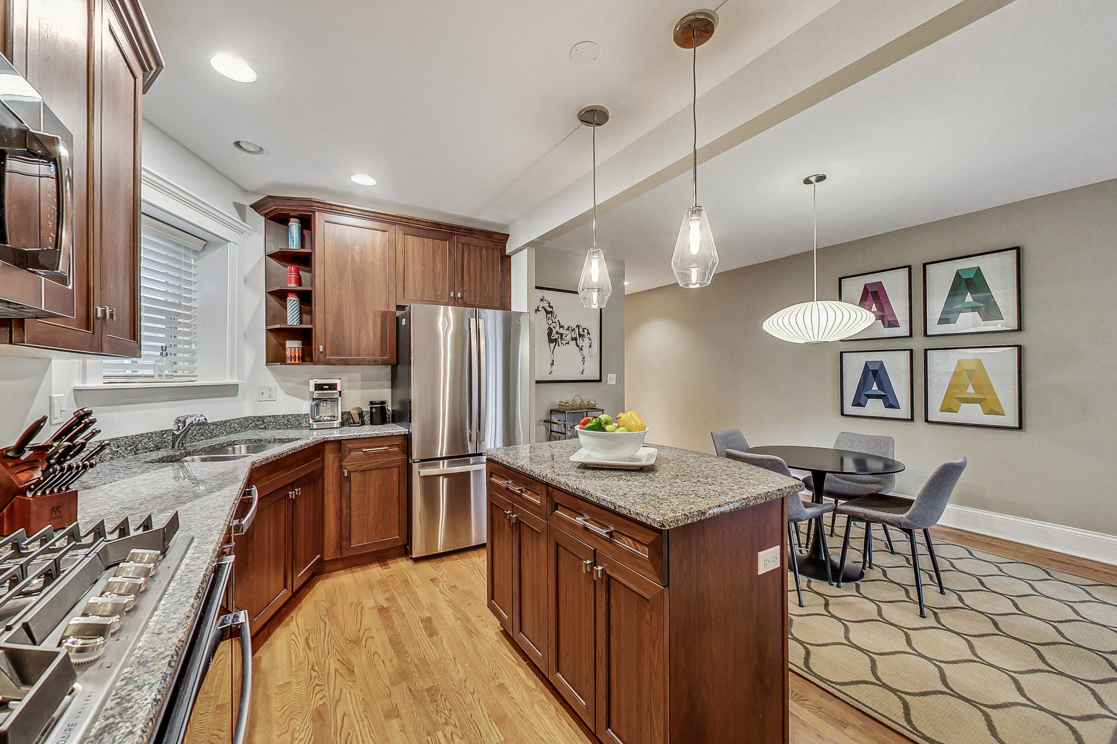 1725 W BRYN MAWR Avenue Unit: 1