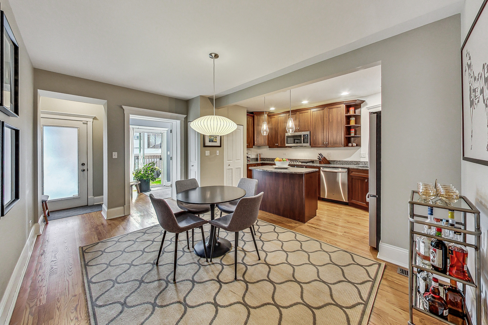 1725 W BRYN MAWR Avenue Unit: 1