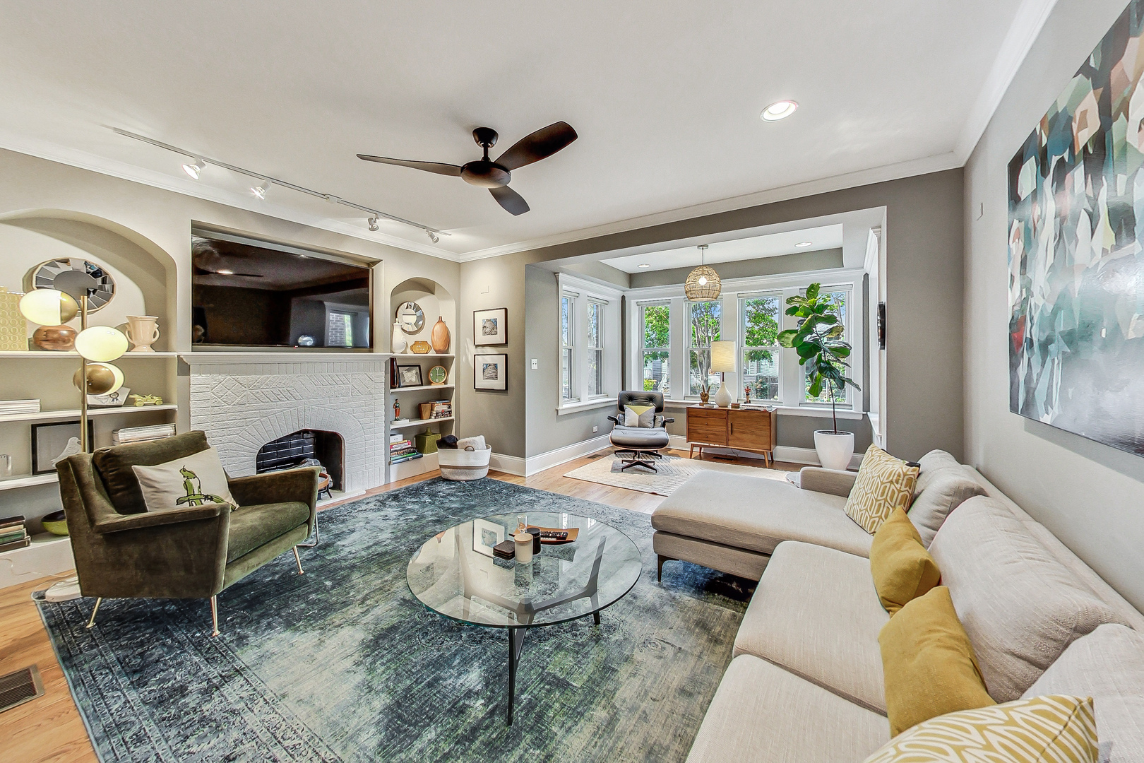 1725 W BRYN MAWR Avenue Unit: 1