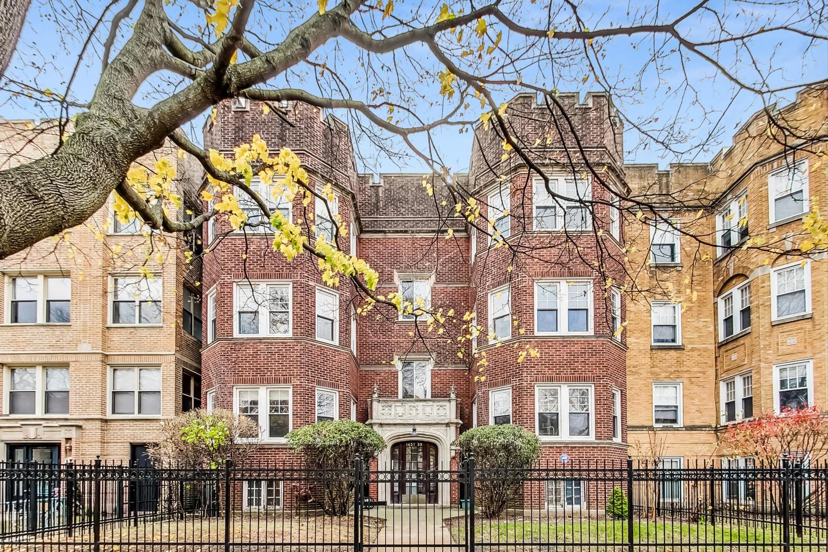 1637 W Chase Avenue Unit: 1E