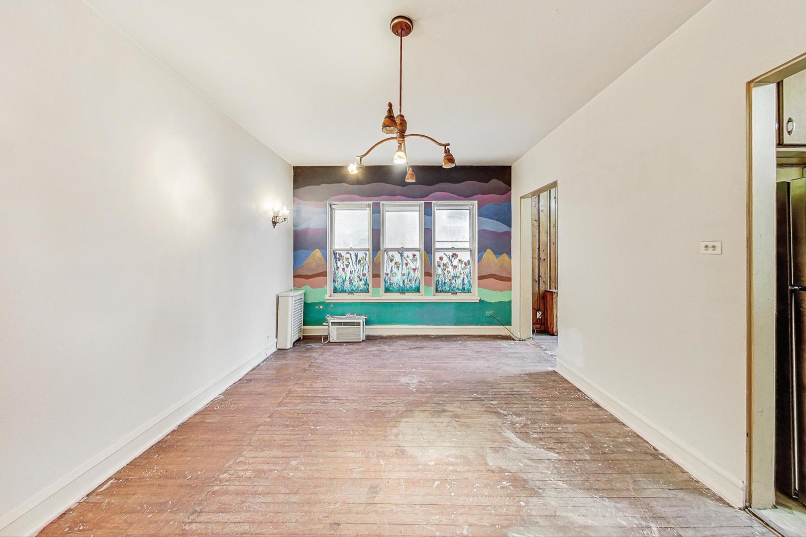 1637 W Chase Avenue Unit: 1E