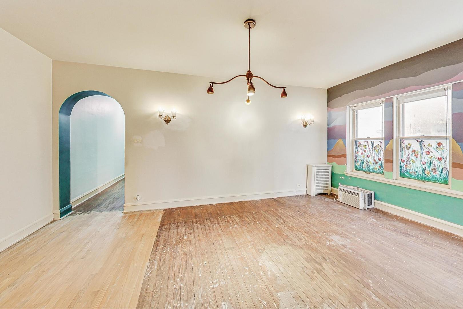 1637 W Chase Avenue Unit: 1E