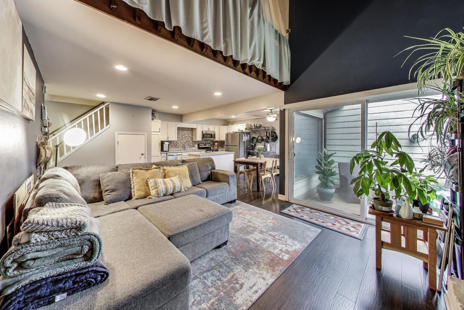 3317 Beacon Street Unit: 74