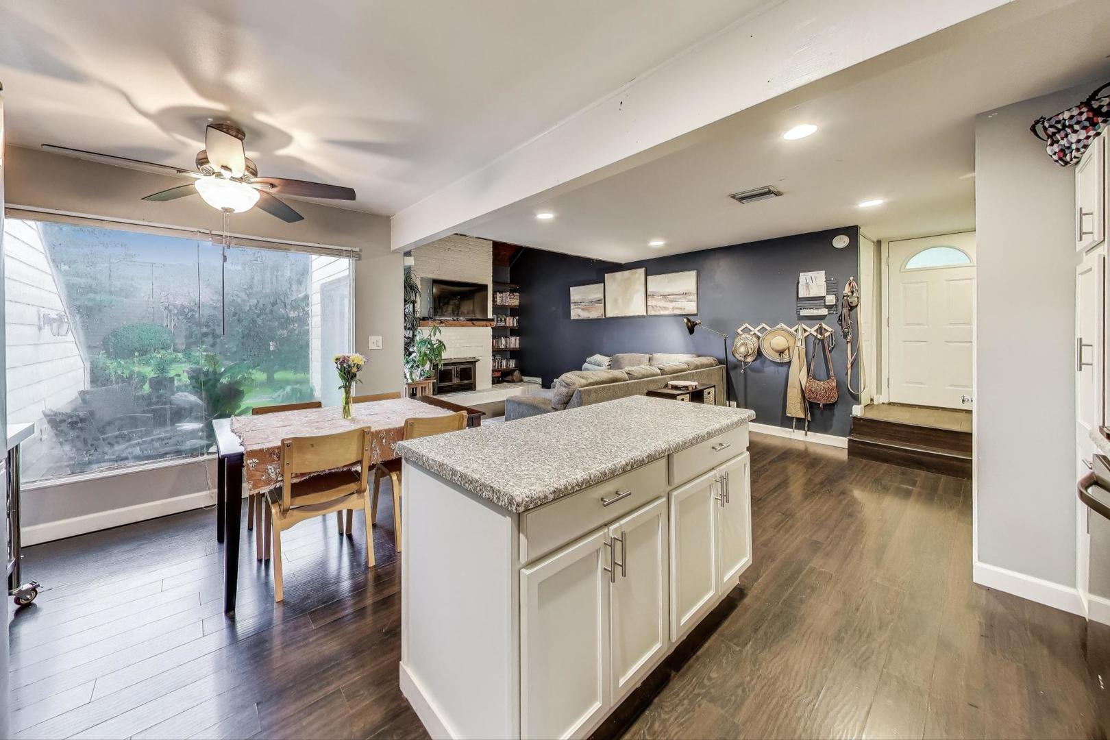 3317 Beacon Street Unit: 74