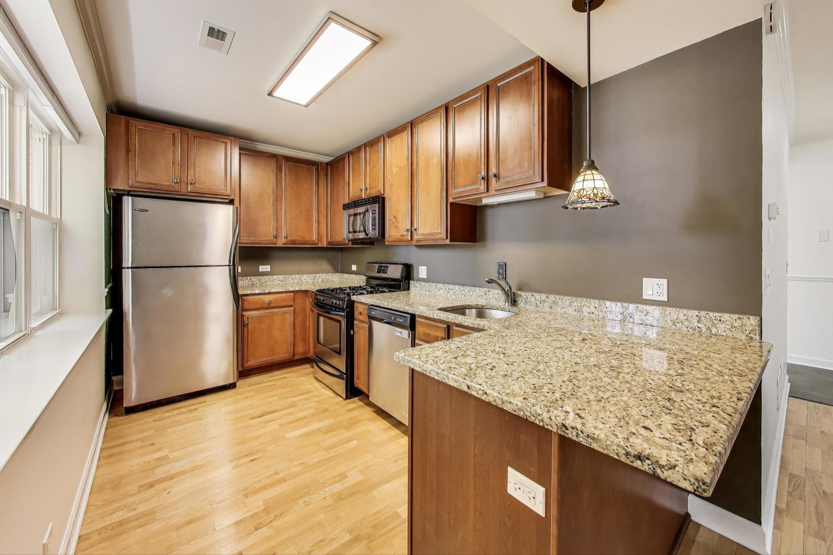 6414 N PAULINA Street Unit: G