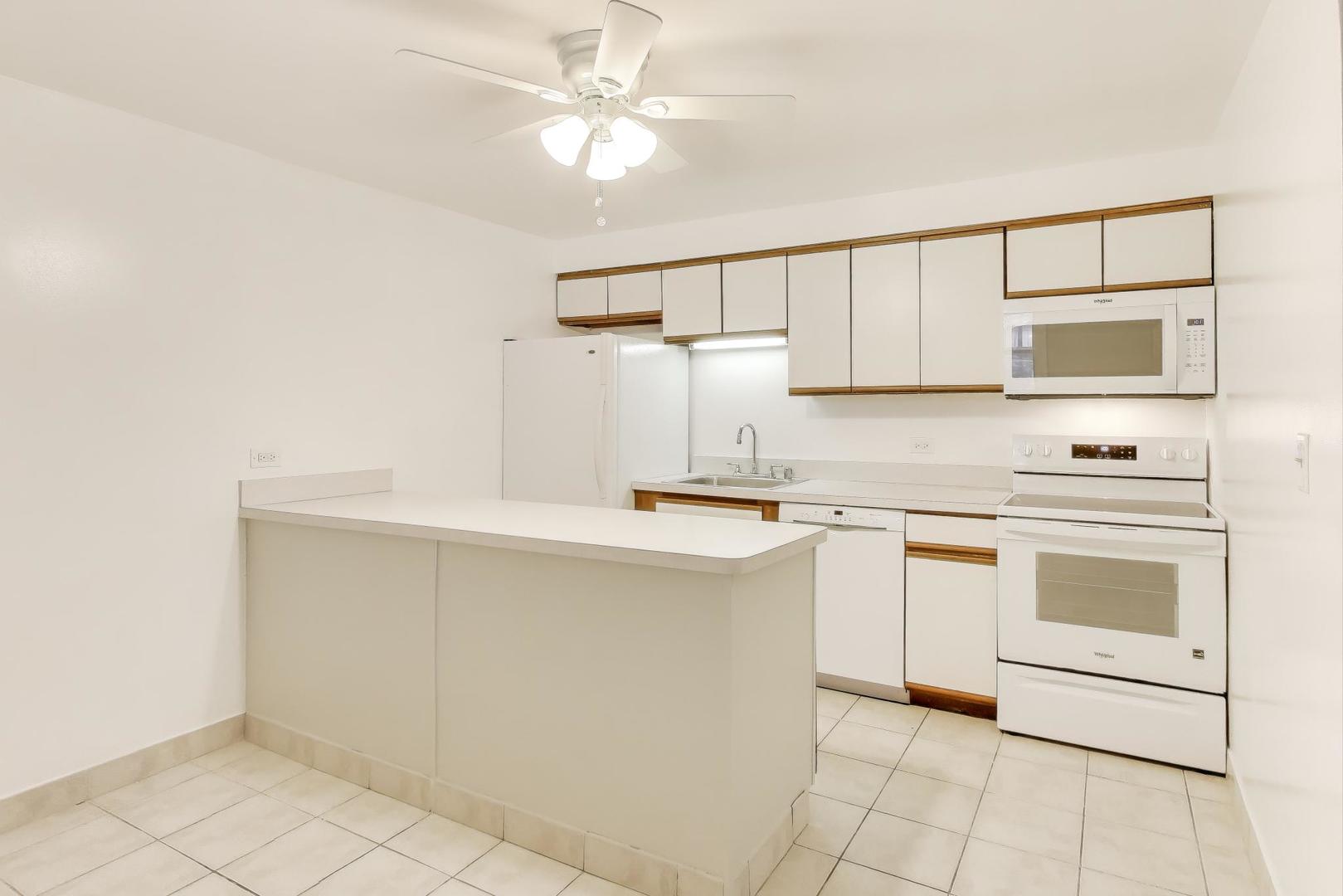 4334 N Dayton Street Unit: G