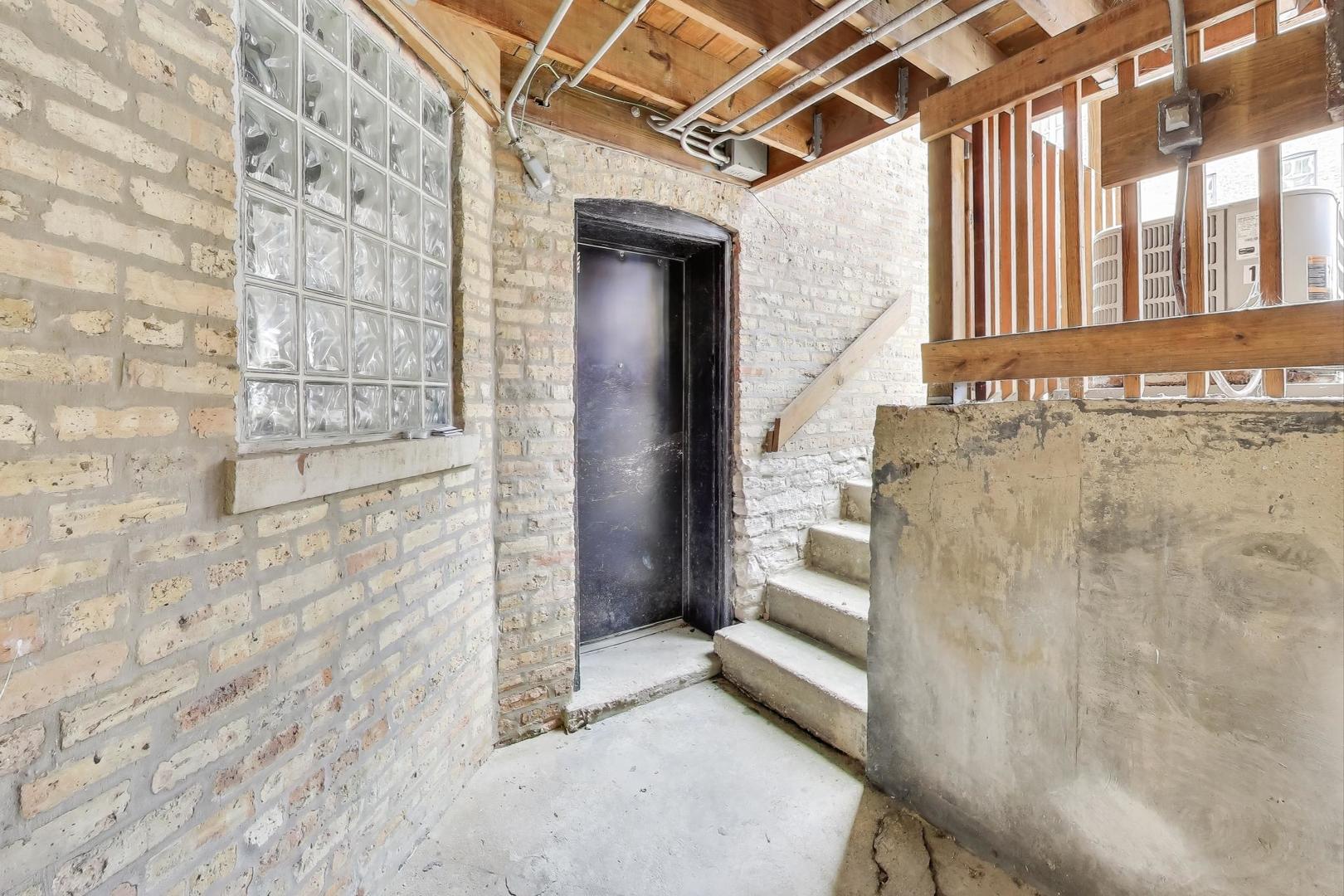 4334 N Dayton Street Unit: G