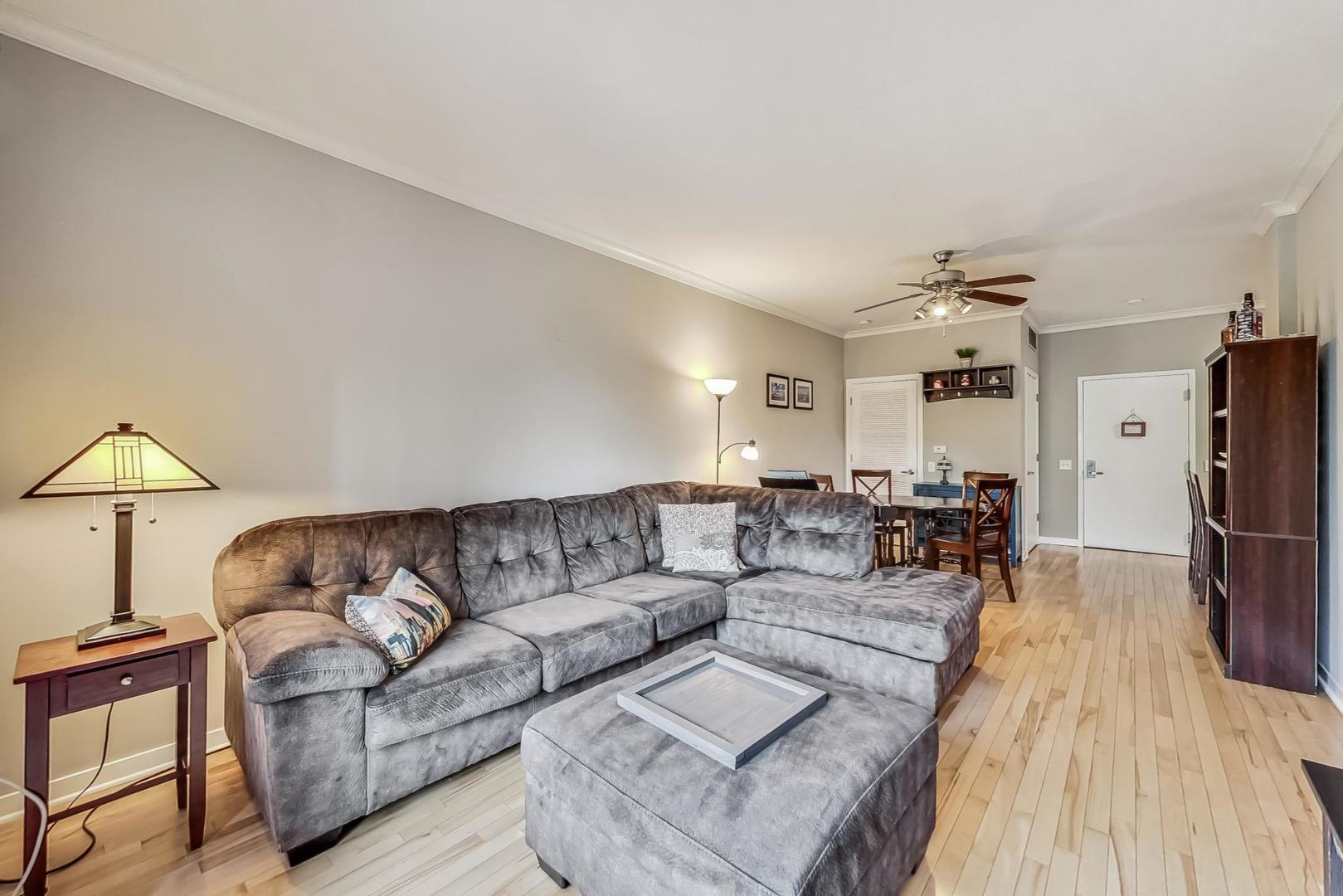1155 W Roosevelt Road Unit: 304