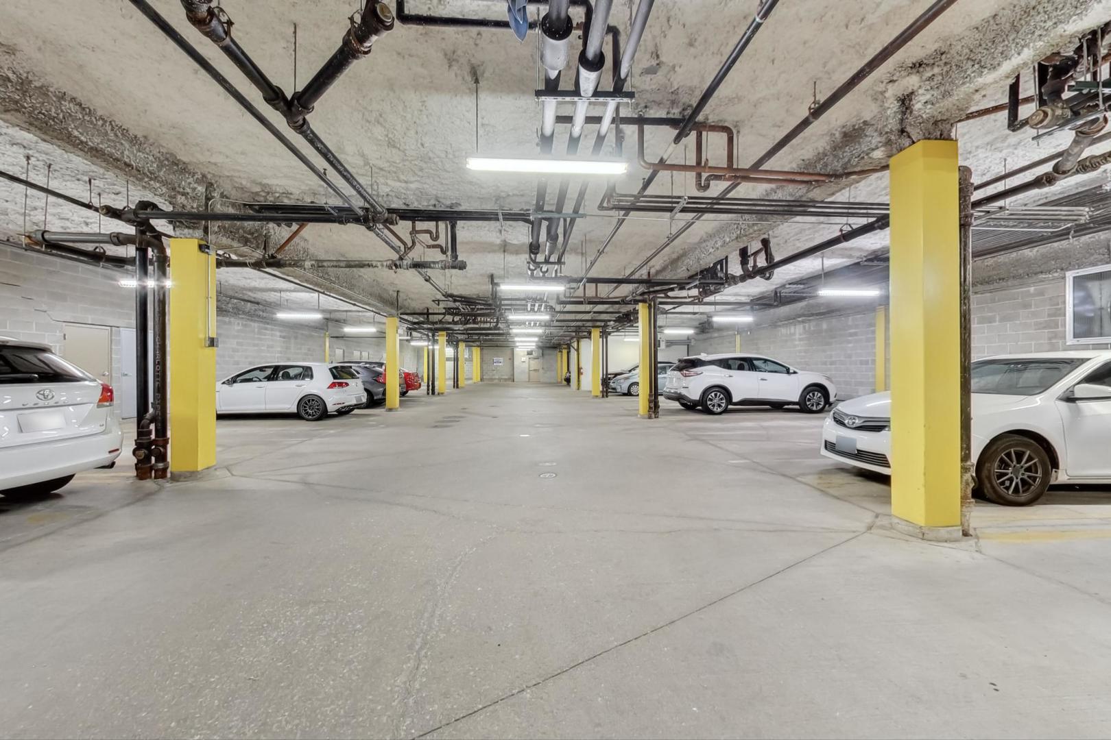 1155 W Roosevelt Road Unit: 304