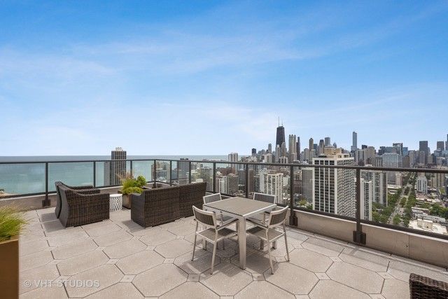 1660 N La Salle Drive Unit: 3501