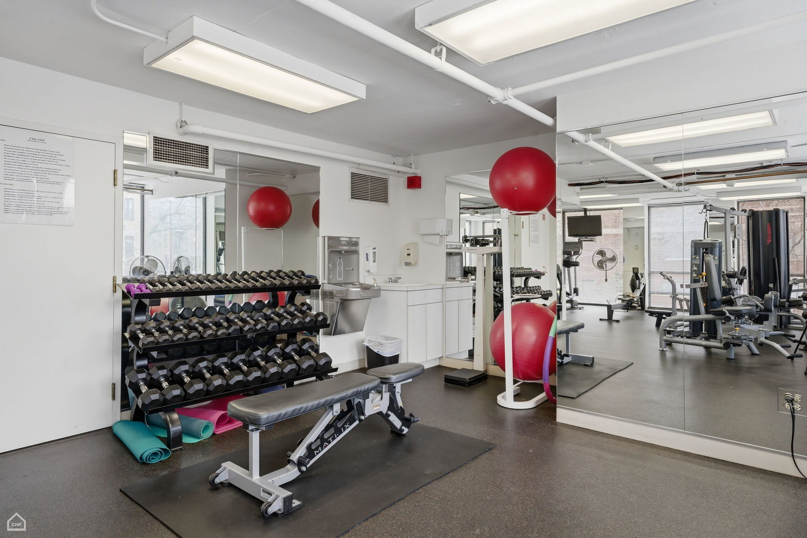 1660 N La Salle Drive Unit: 3501