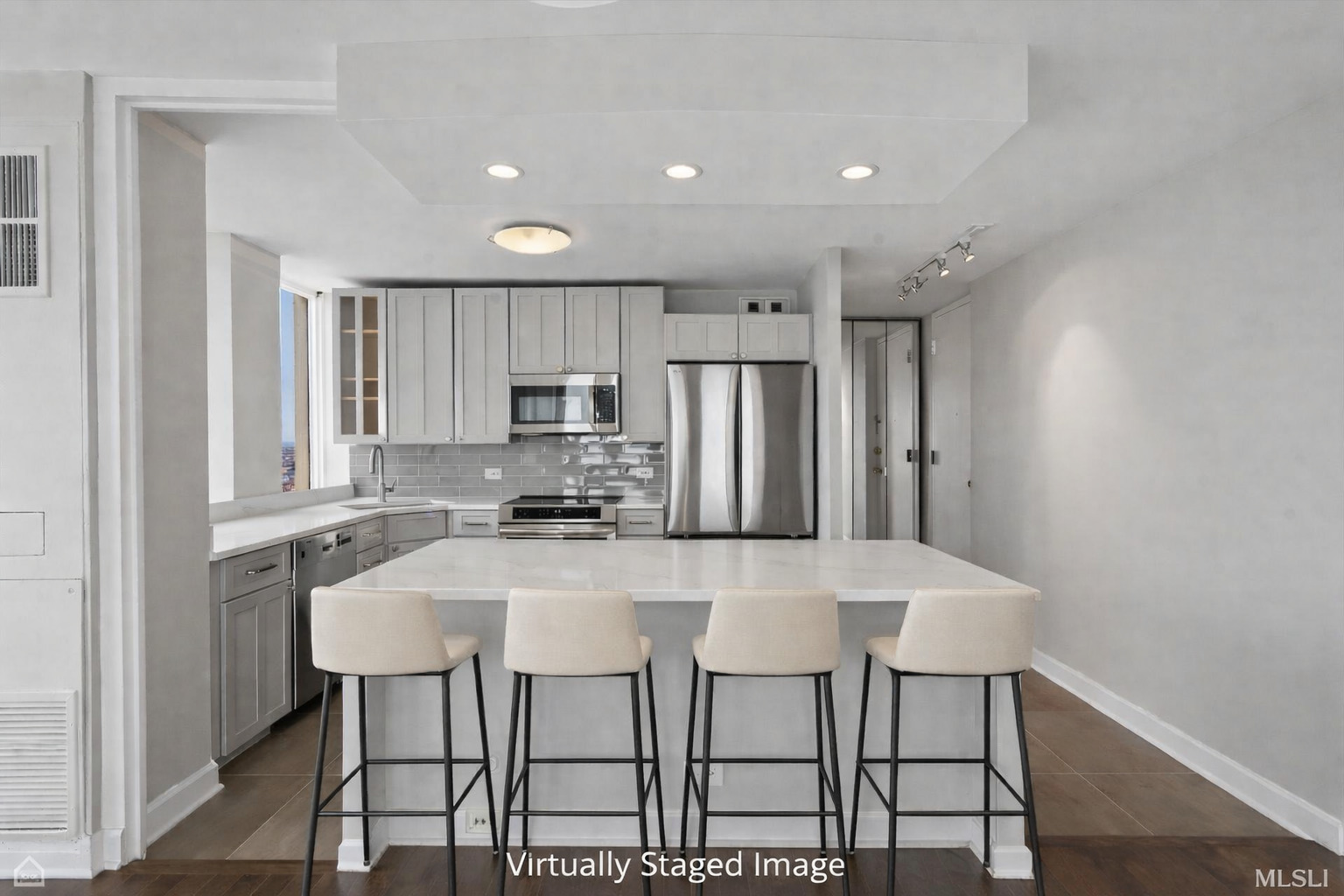 1660 N La Salle Drive Unit: 3501