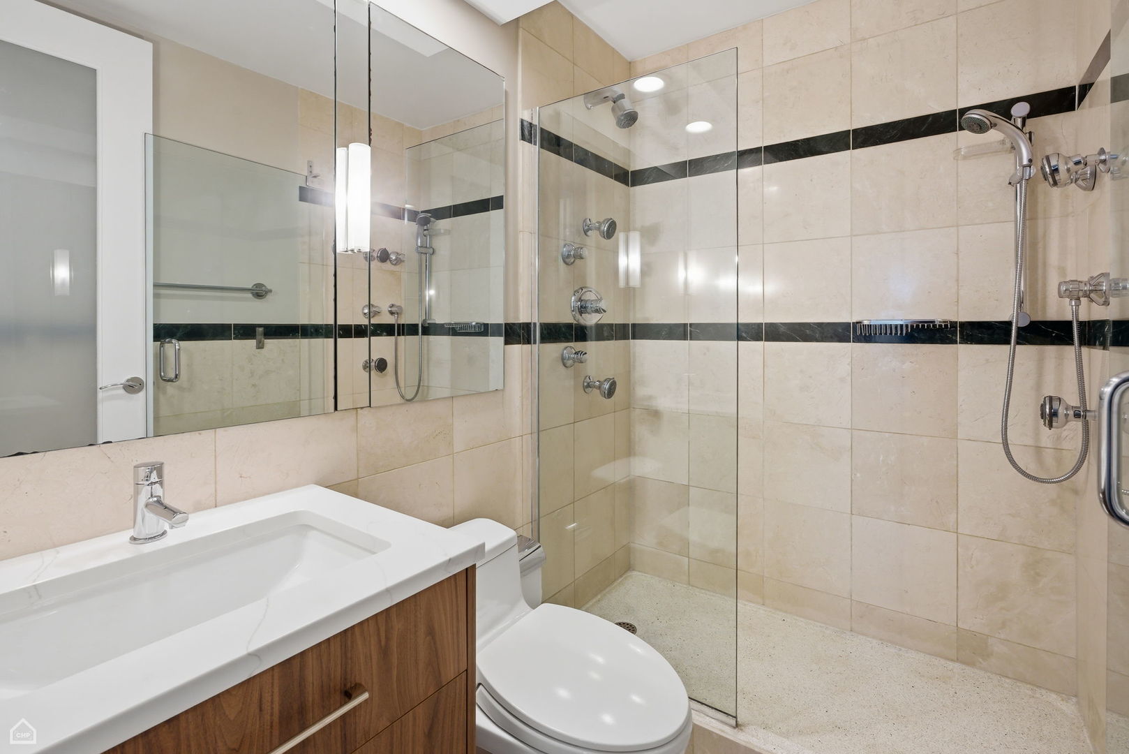 1660 N La Salle Drive Unit: 3501
