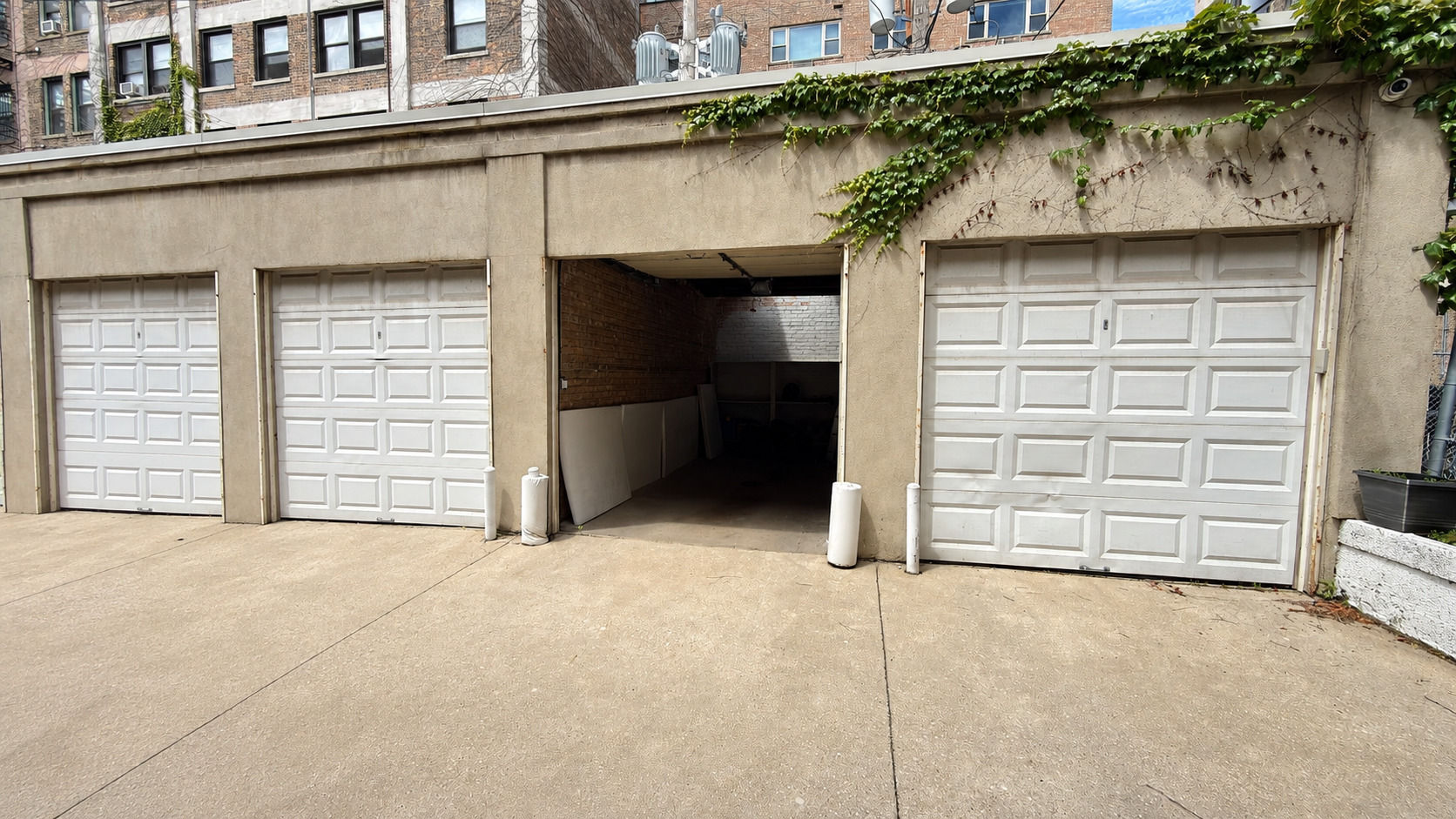 434 W Aldine Avenue Unit: 3A