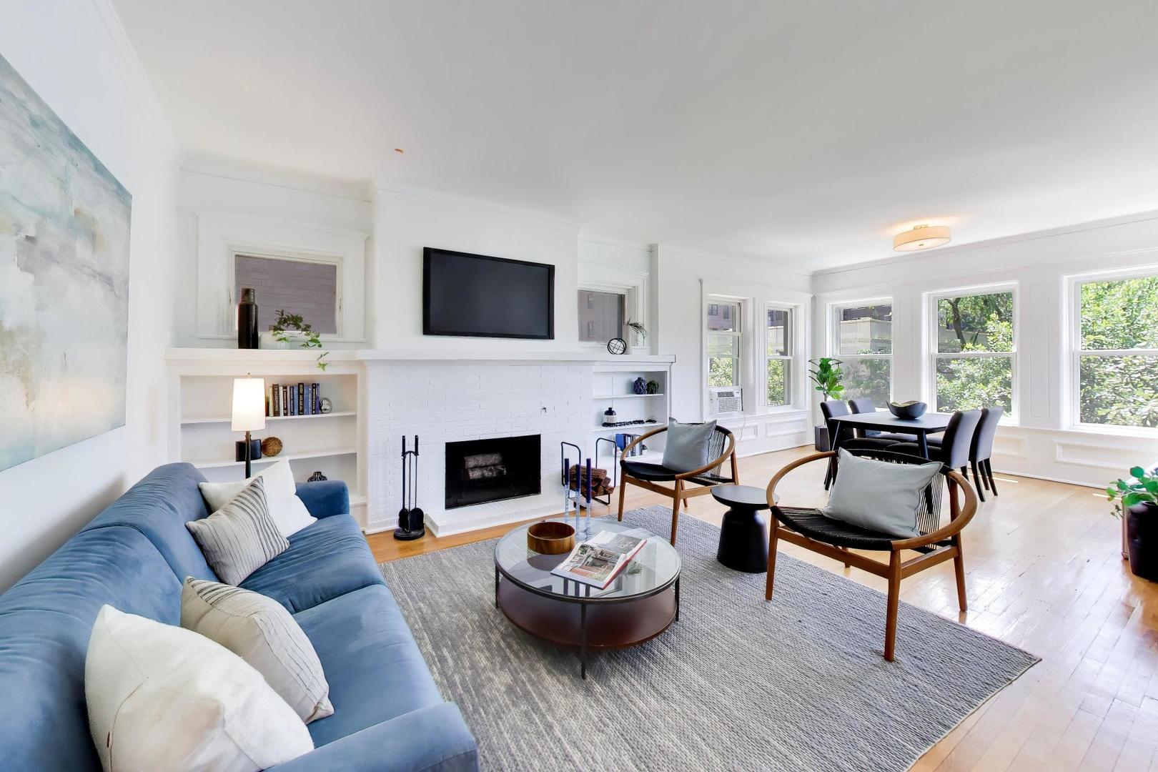 434 W Aldine Avenue Unit: 3A