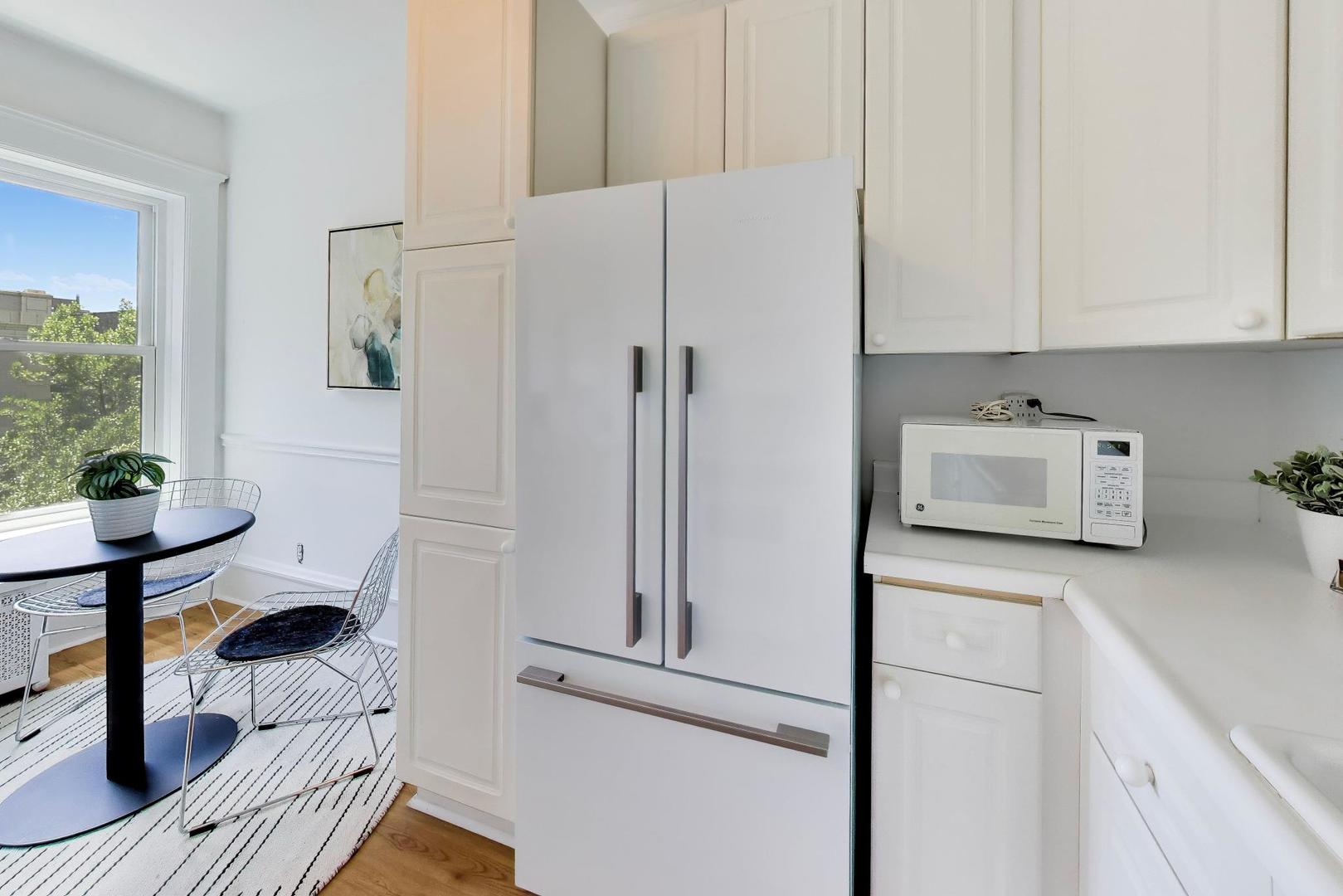 434 W Aldine Avenue Unit: 3A