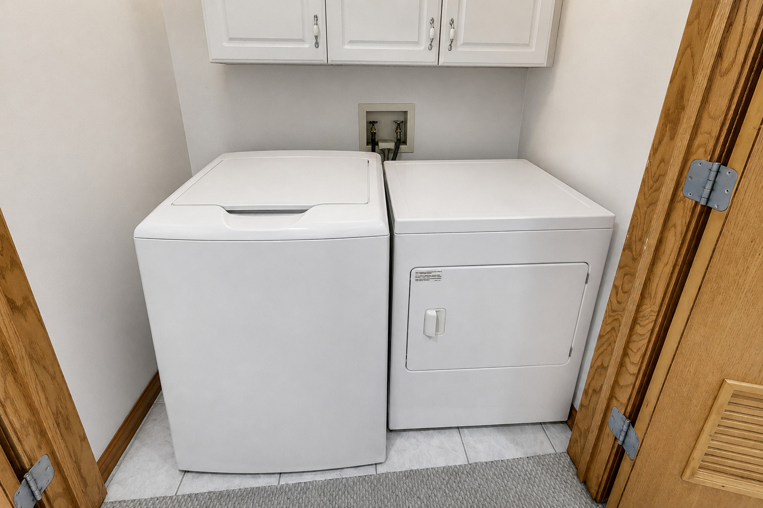 917 W Lakeside Place Unit: 1W