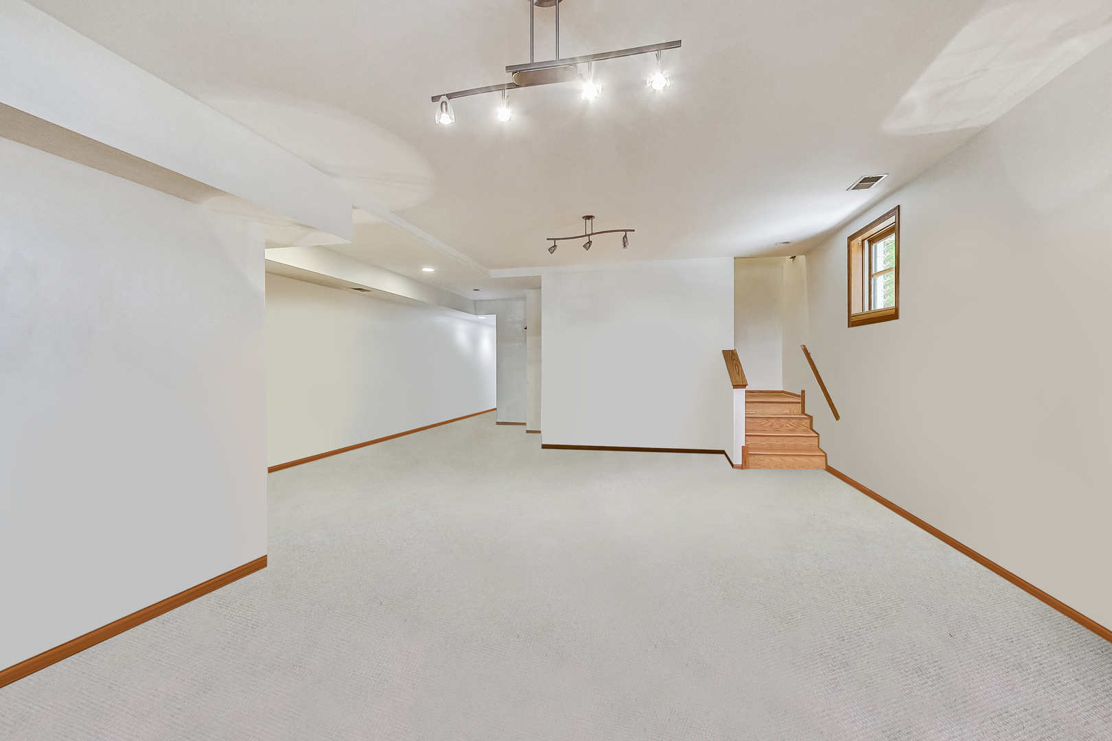 917 W Lakeside Place Unit: 1W