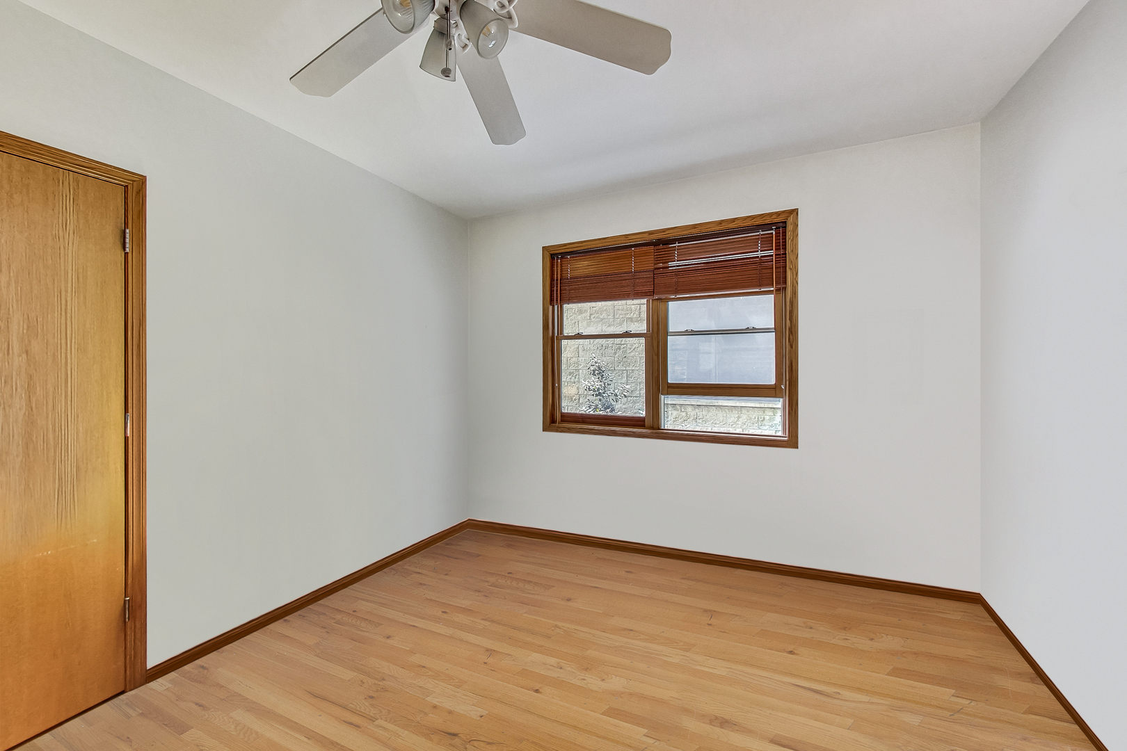 917 W Lakeside Place Unit: 1W