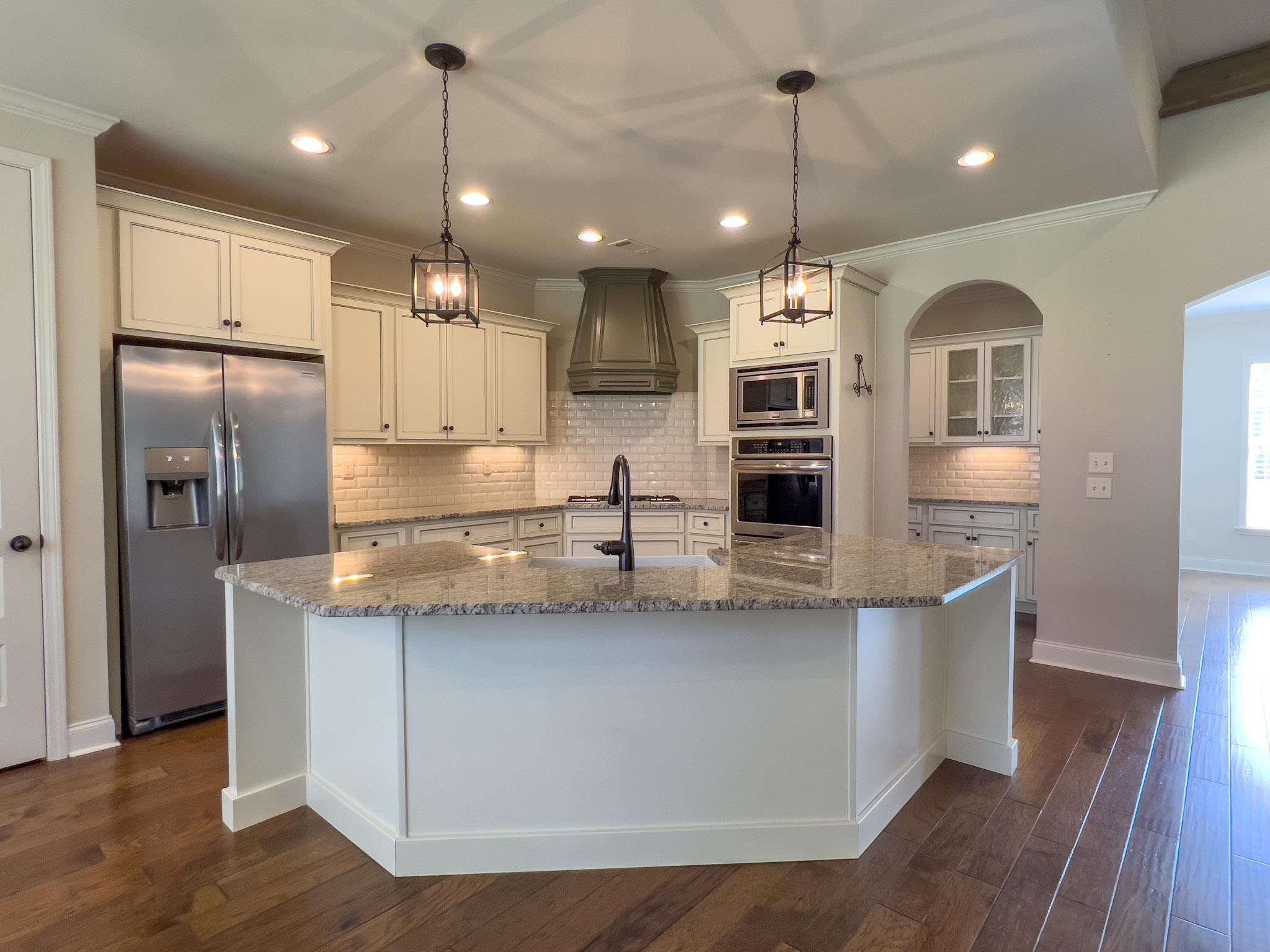 285 SAUNDERS CREEK CIR