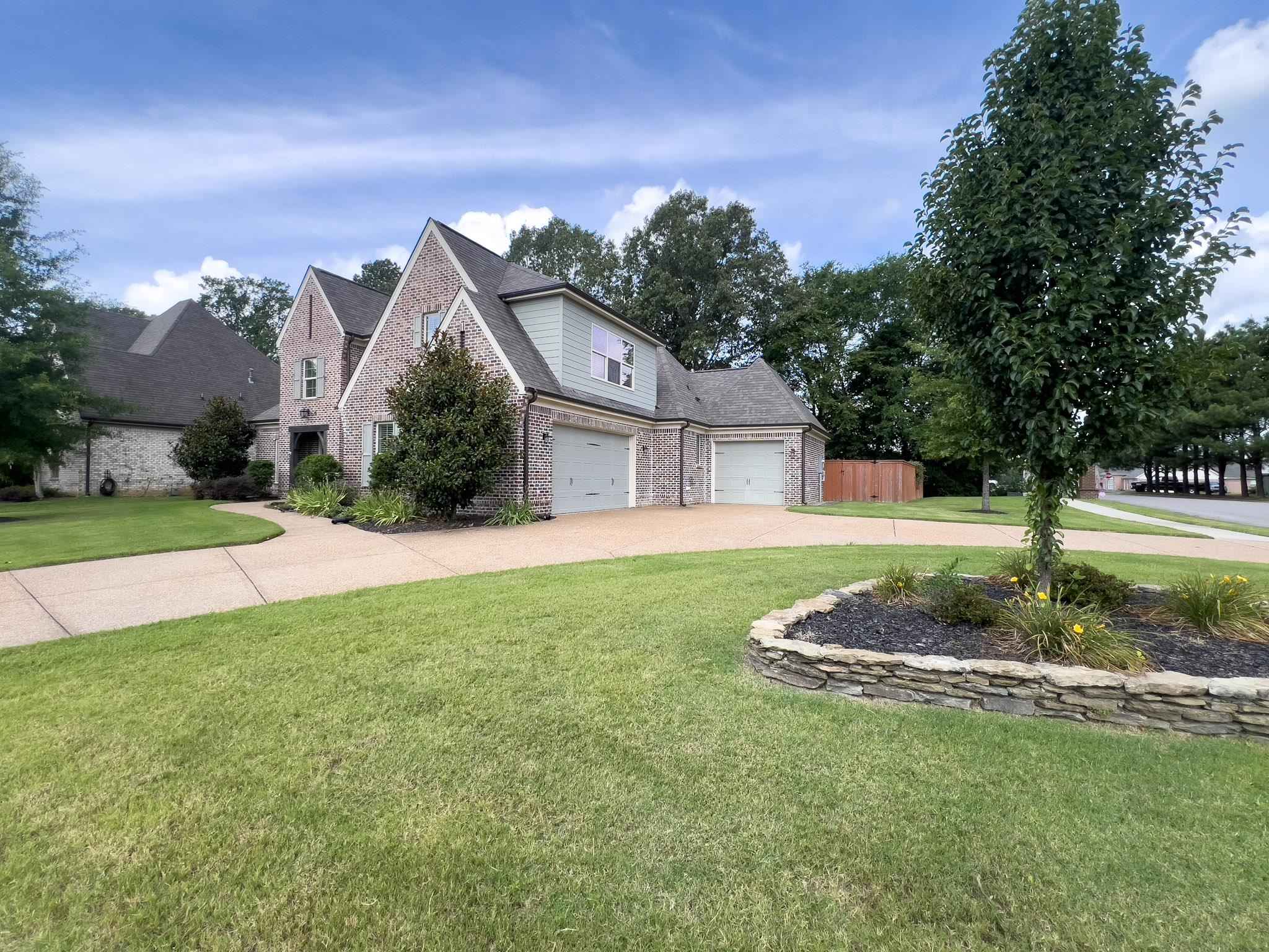 285 SAUNDERS CREEK CIR