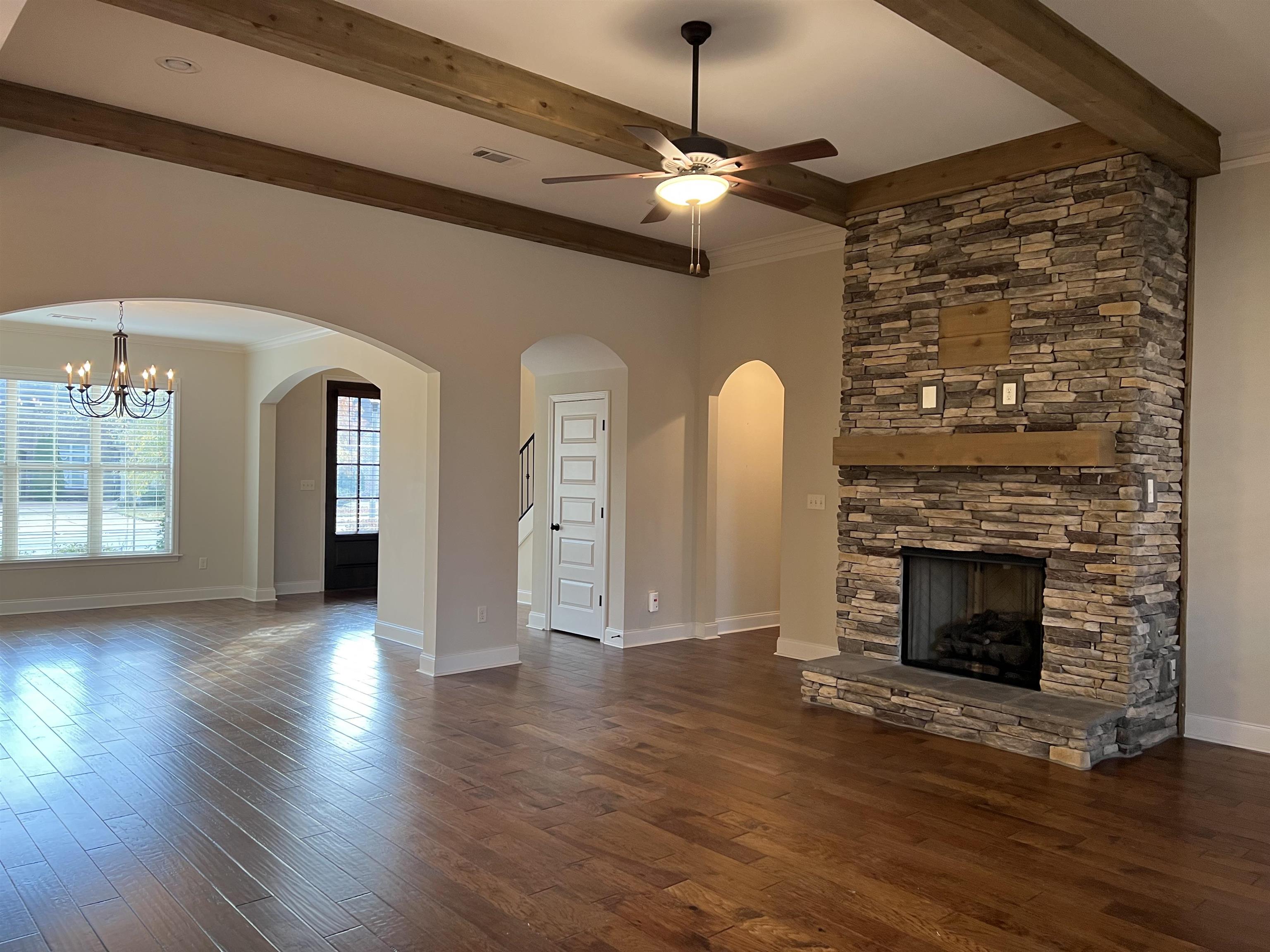 285 SAUNDERS CREEK CIR