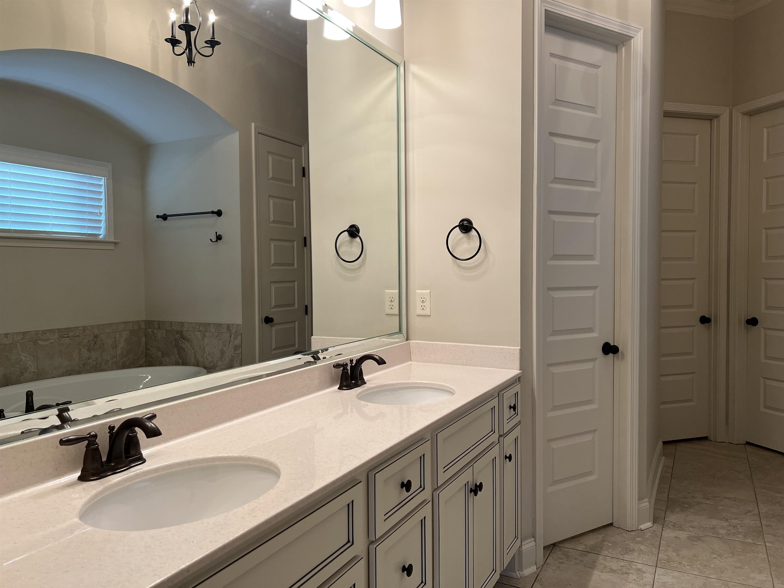 285 SAUNDERS CREEK CIR