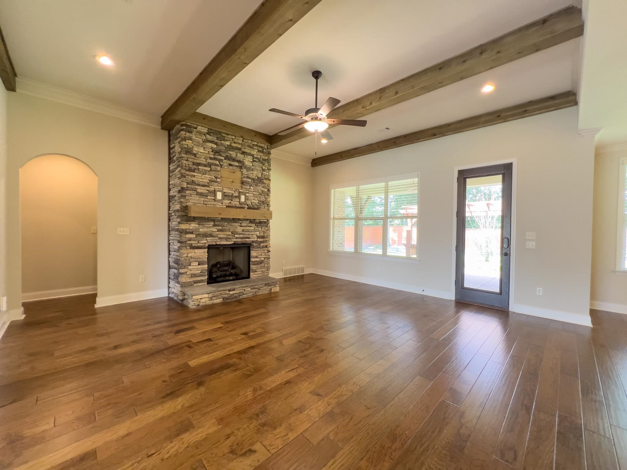 285 SAUNDERS CREEK CIR