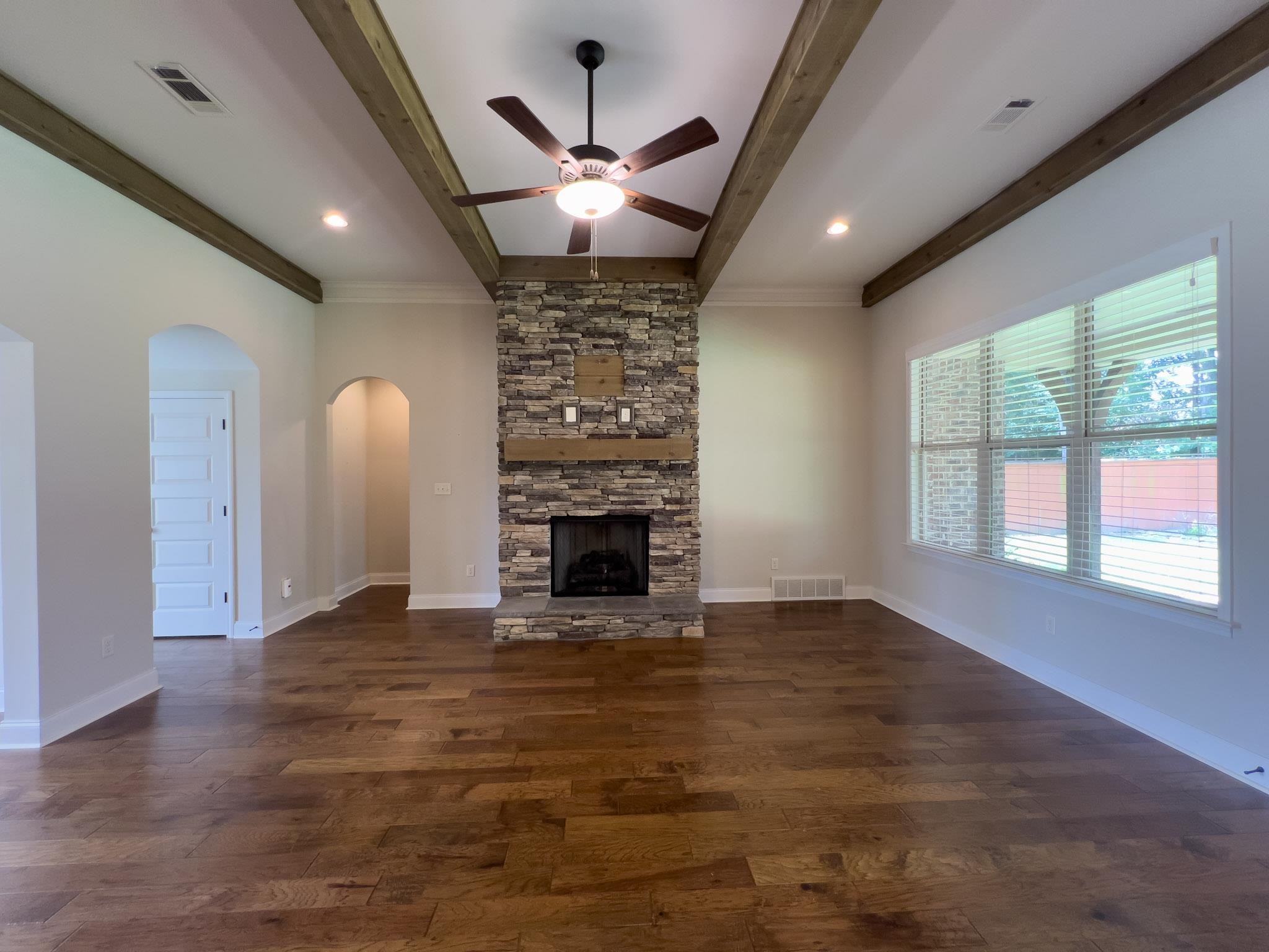 285 SAUNDERS CREEK CIR