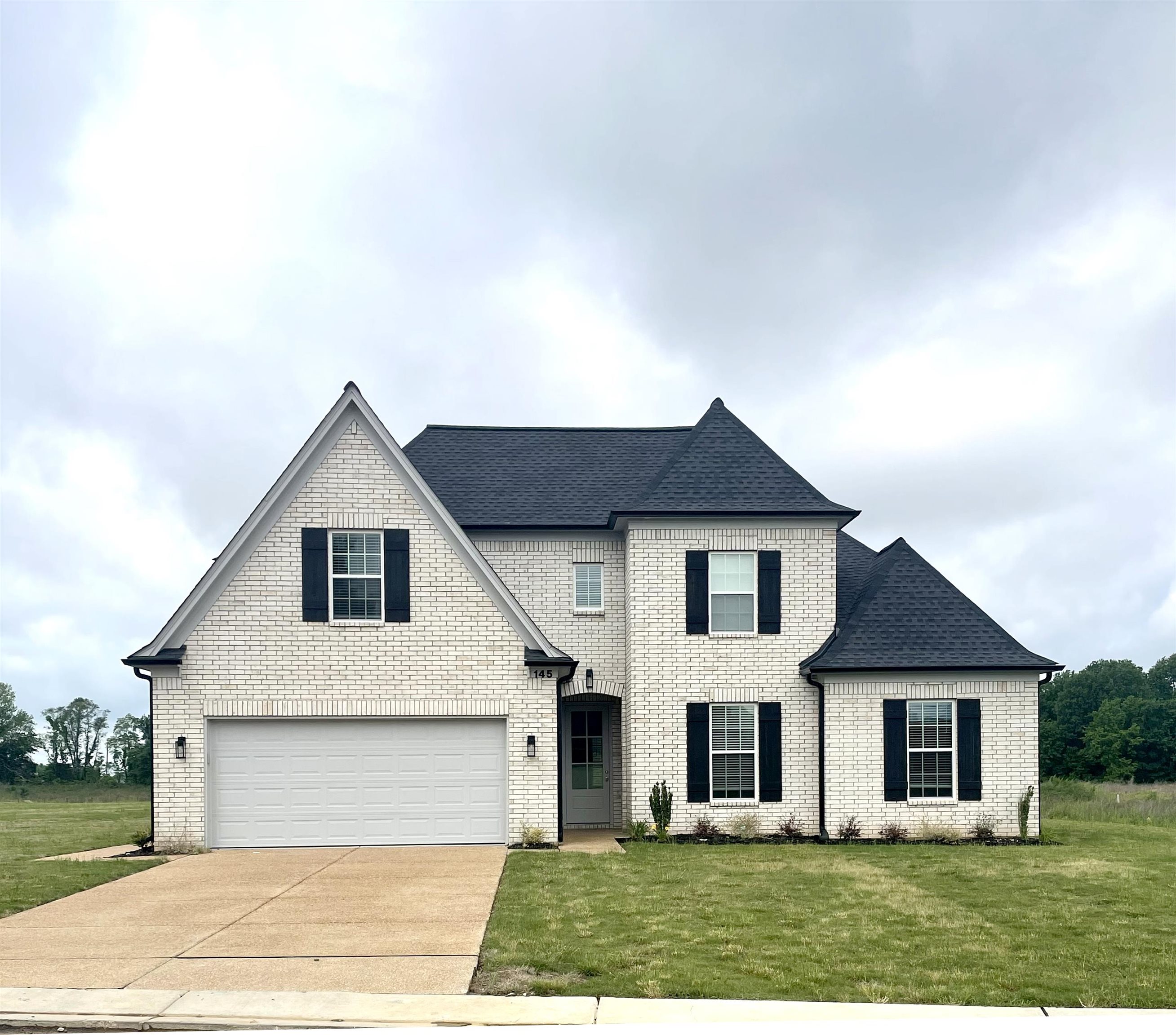 145 PRIMROSE LN
