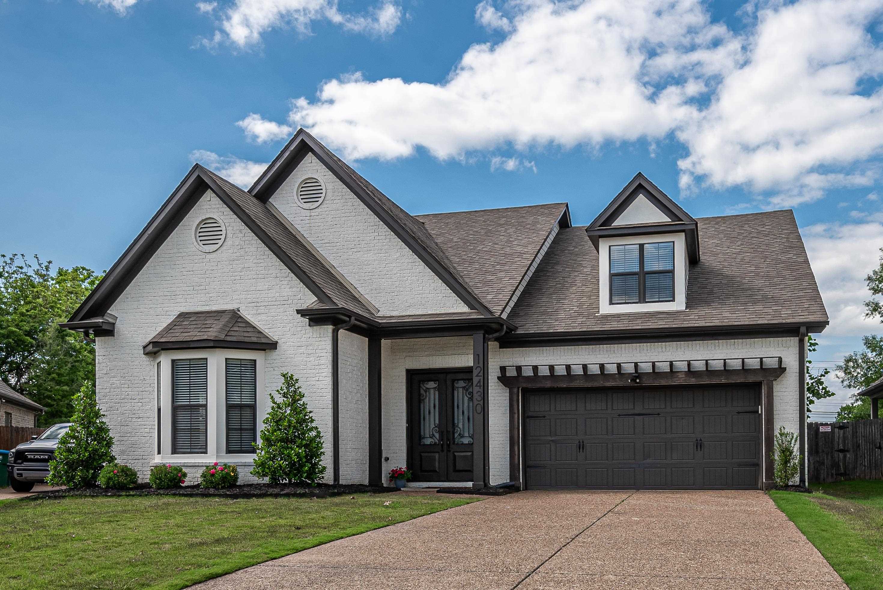 12430 NONI VALLEY DR