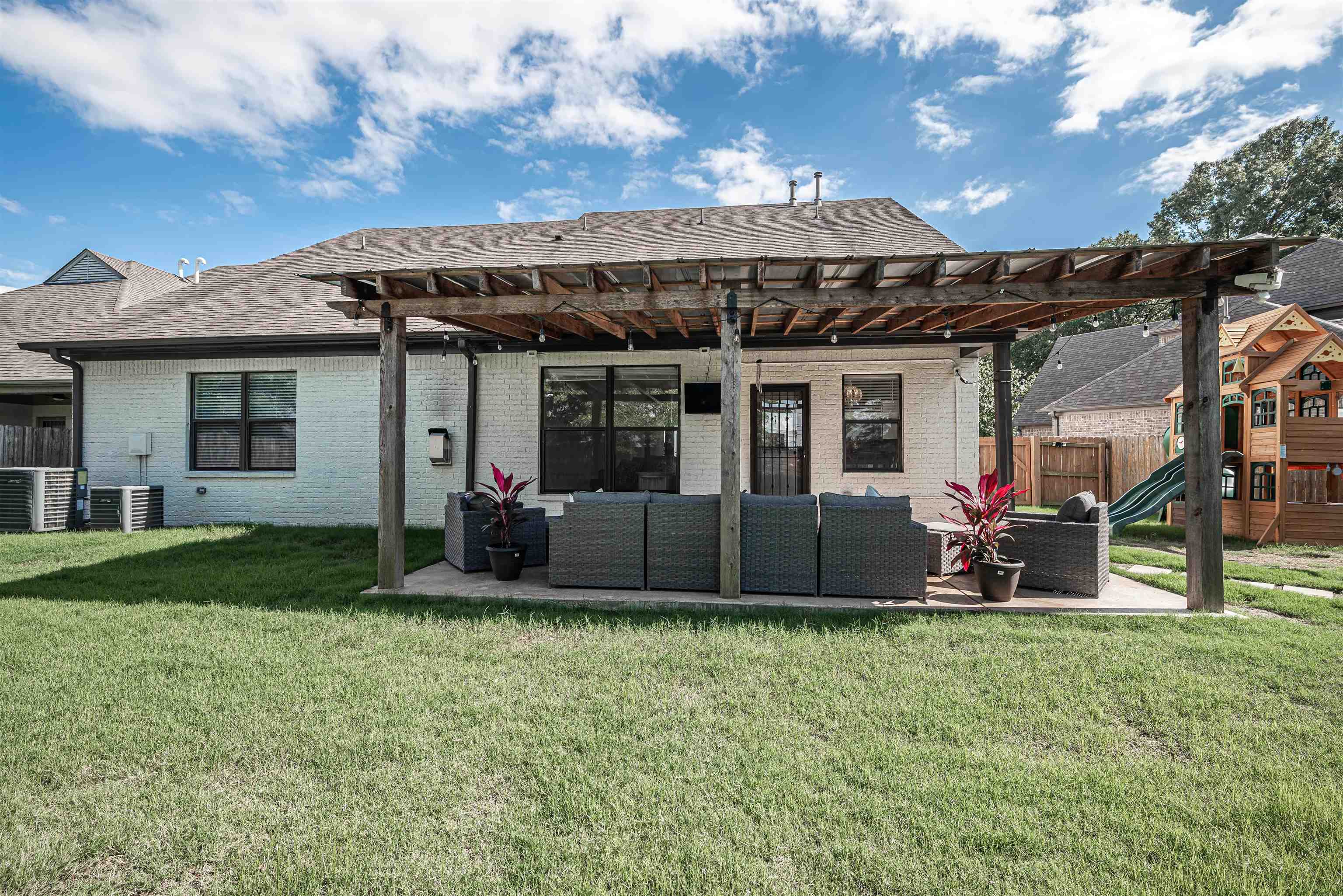12430 NONI VALLEY DR