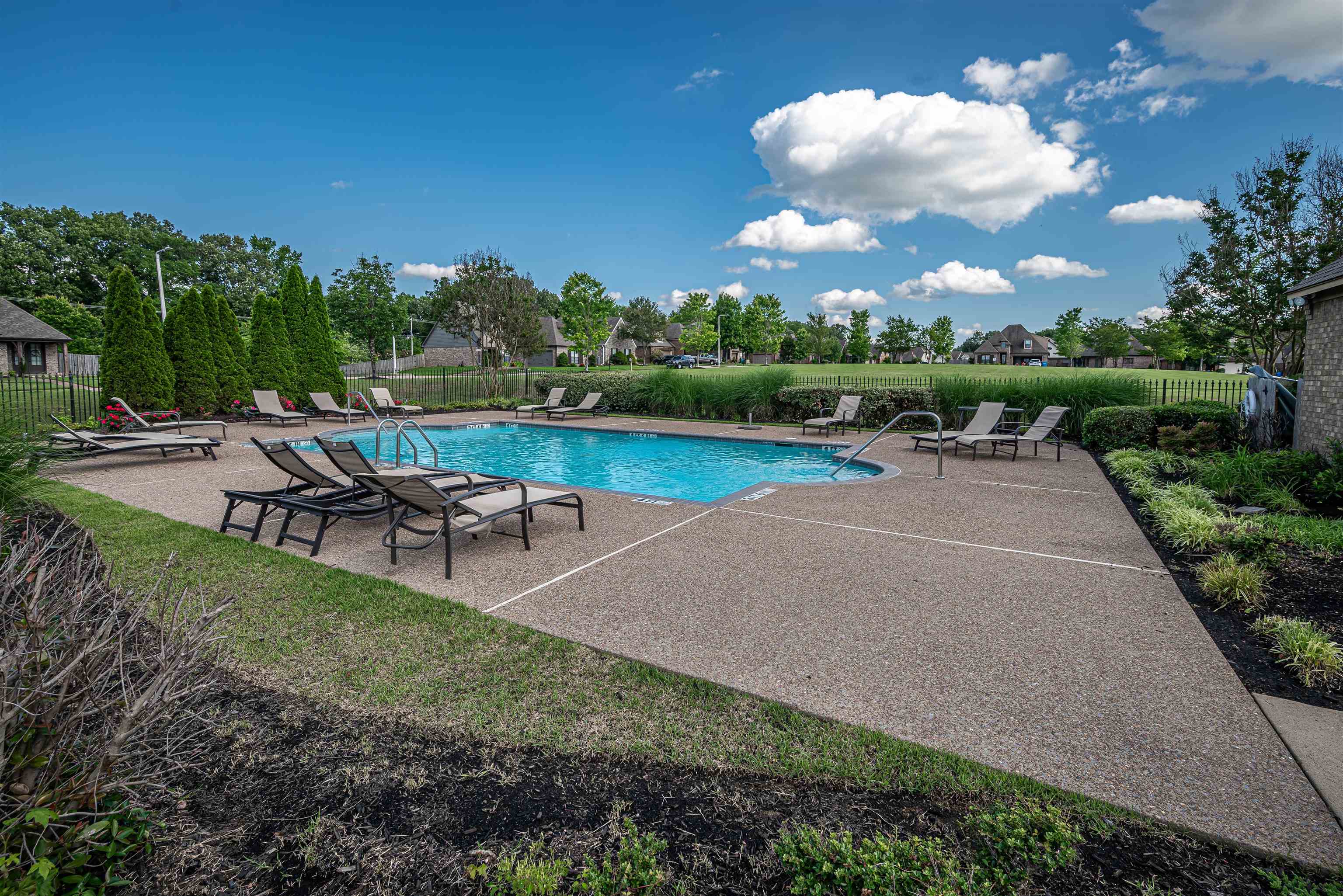 12430 NONI VALLEY DR