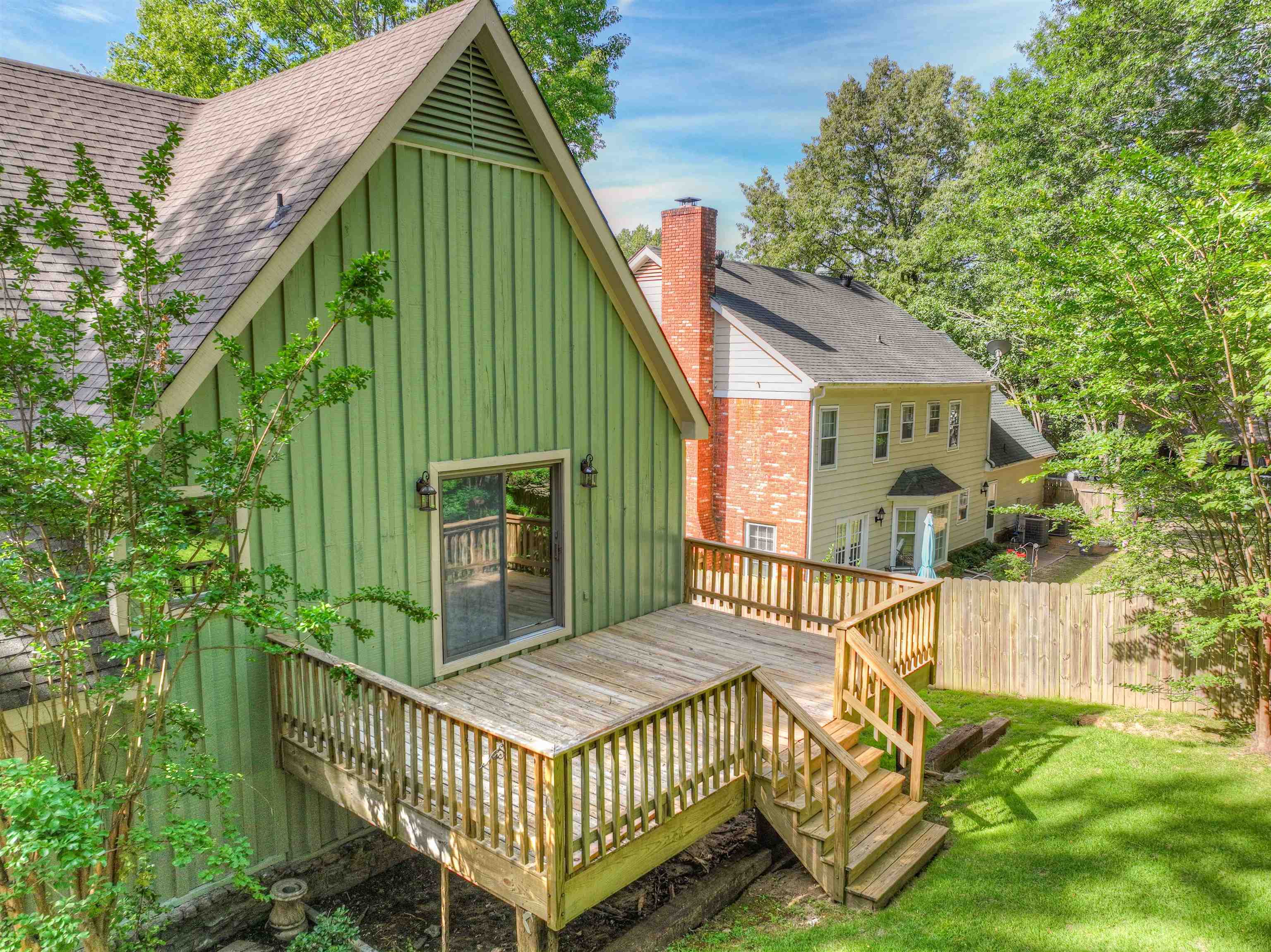 133 S WALNUT BEND RD
